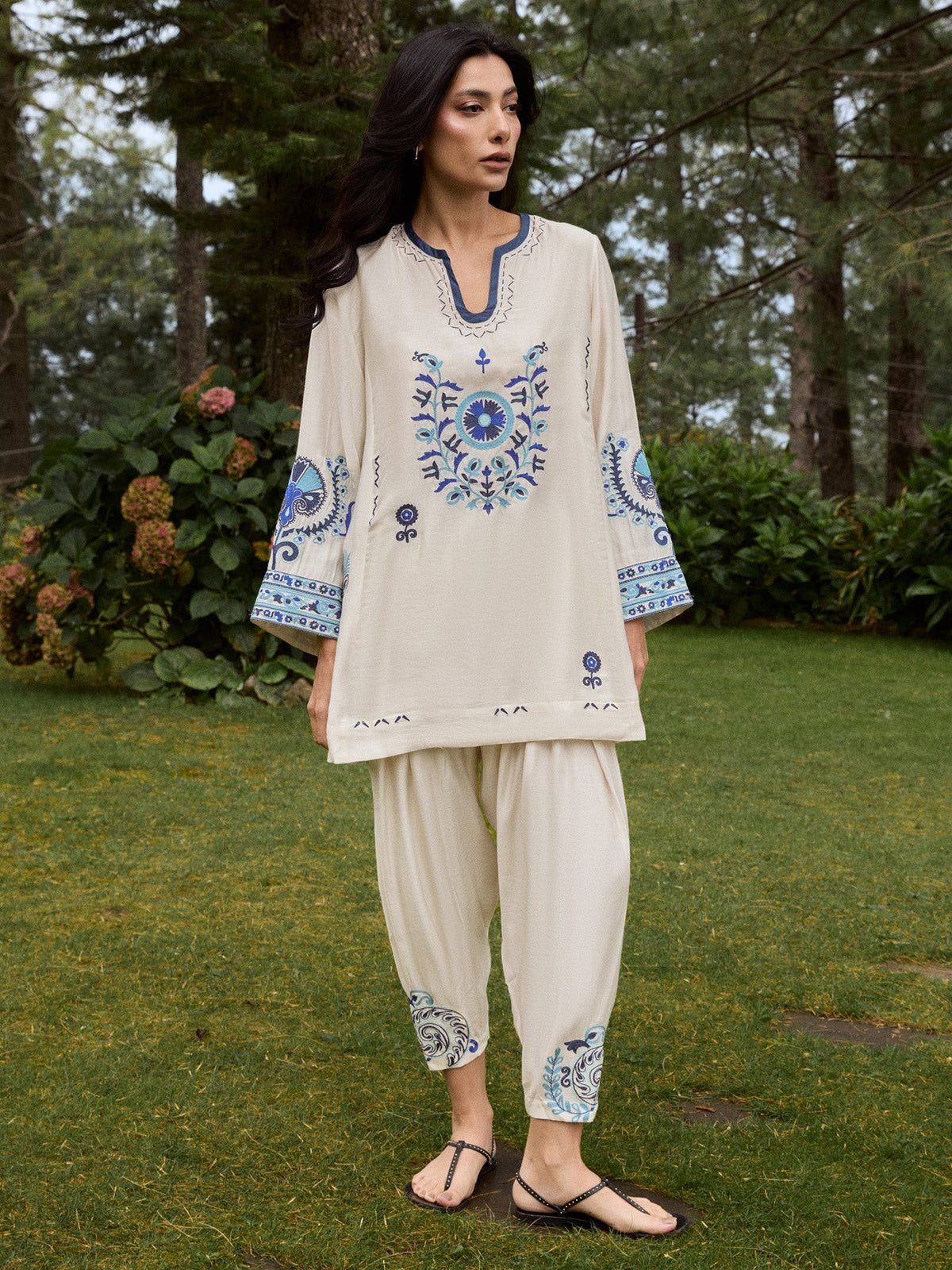 Antibe & Skinny Shalwar