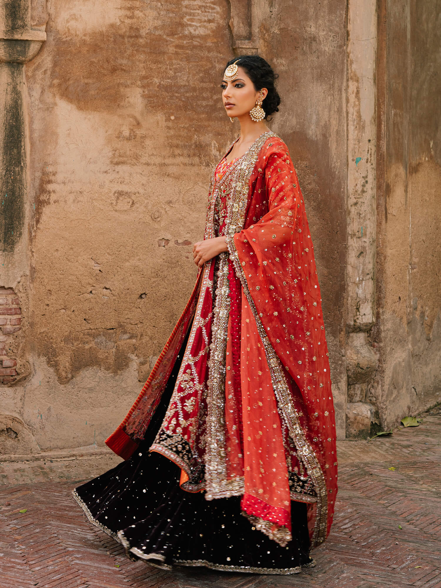 KALIDAR W/ CHOLI, DUPATTA & GHAGRA - Misha Lakhani
