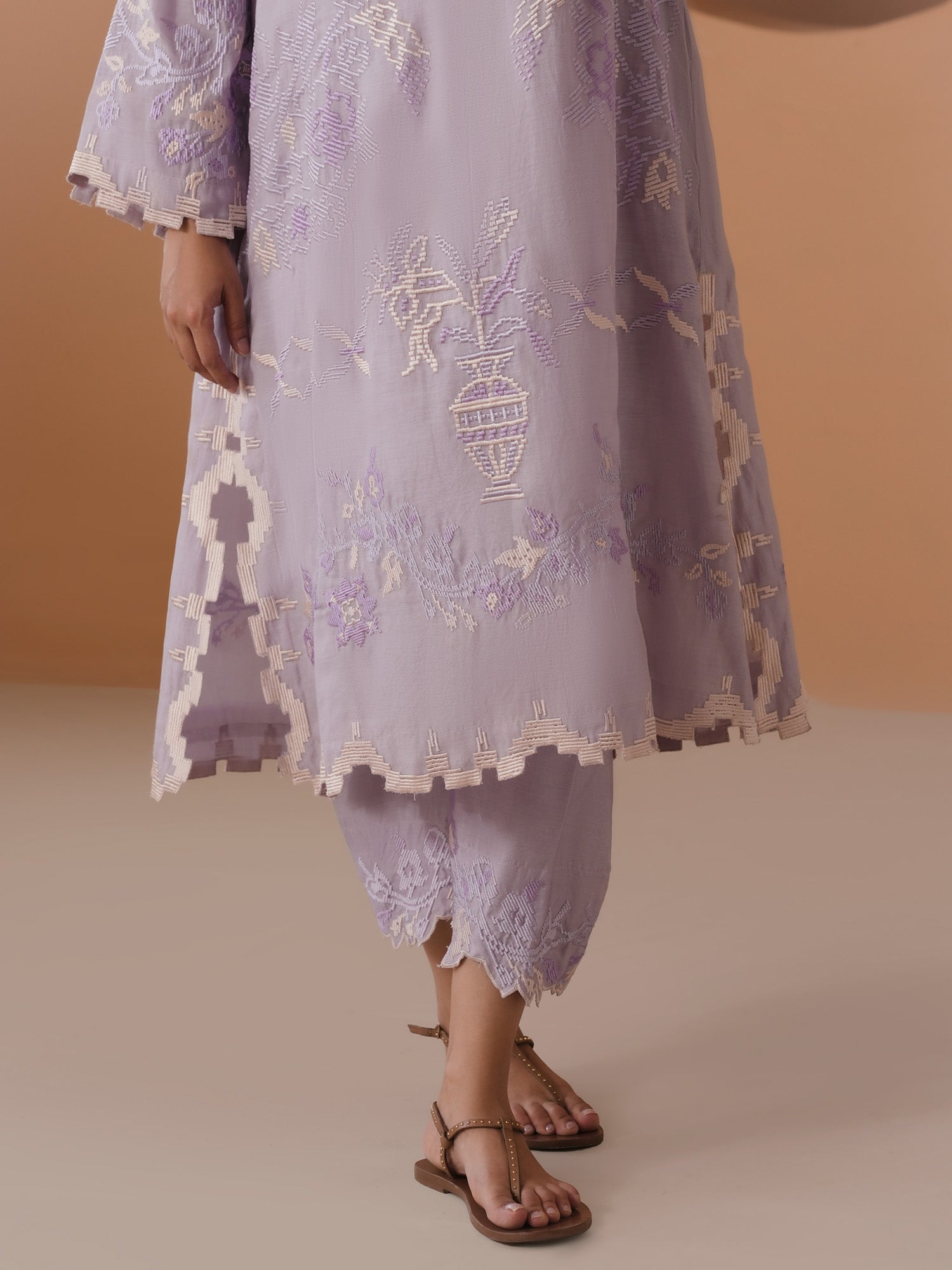 CHAKOR & IZAAR