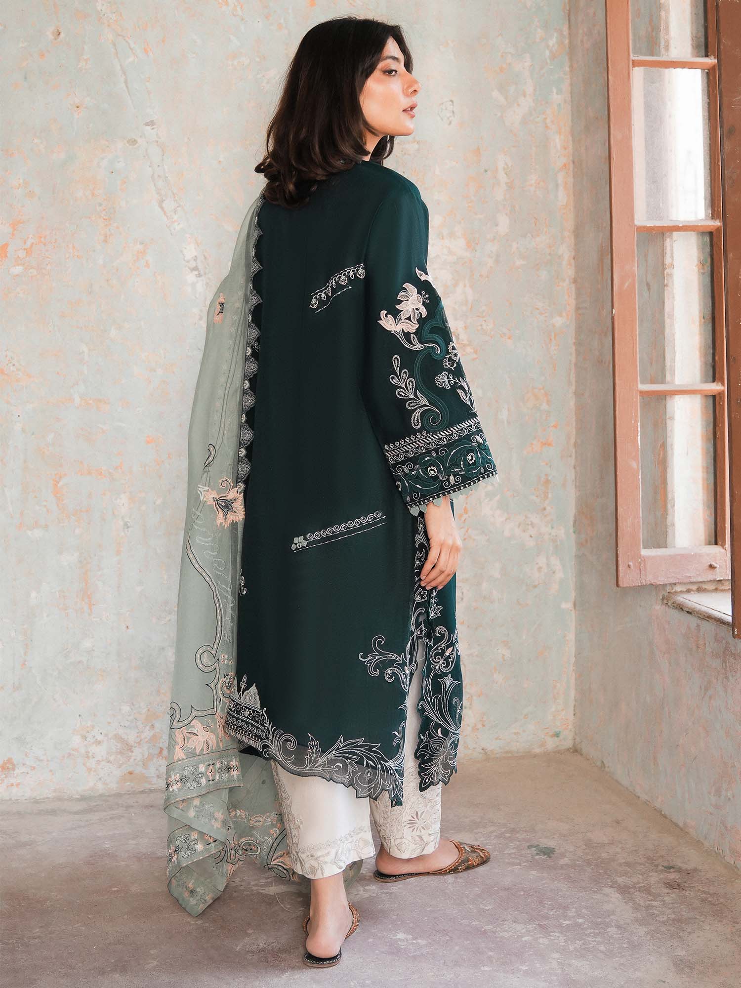 MALTA & DUPATTA