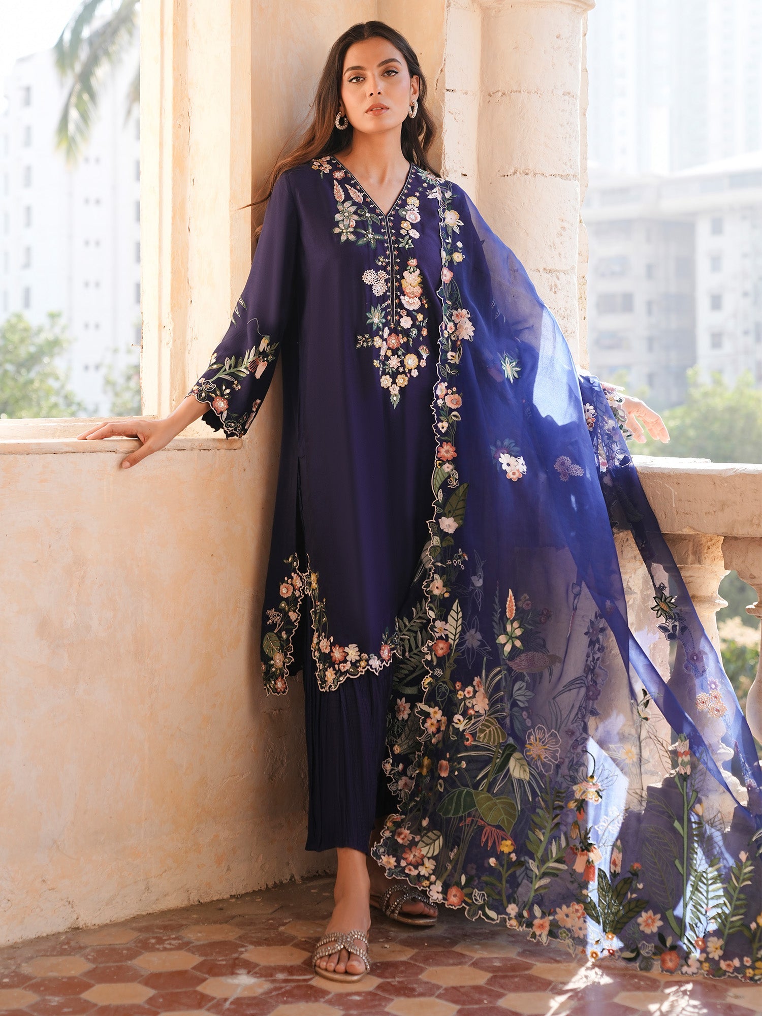 SKINNY MALTA, CRUSHED IZAAR & DUPATTA