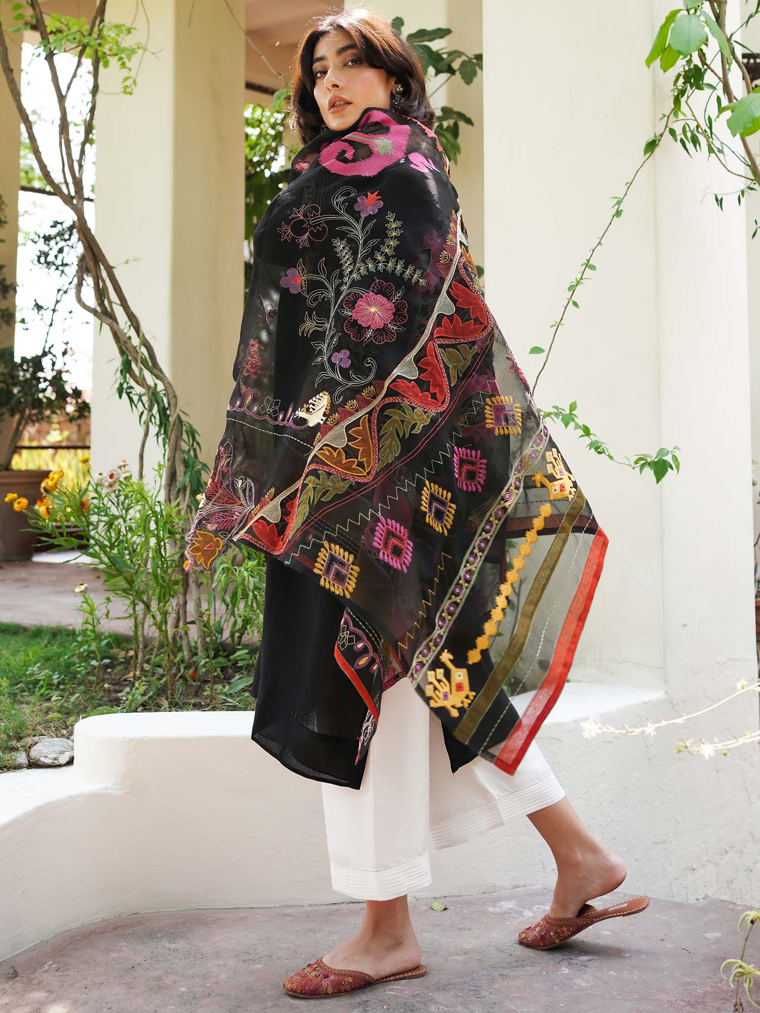 RAYA & DUPATTA