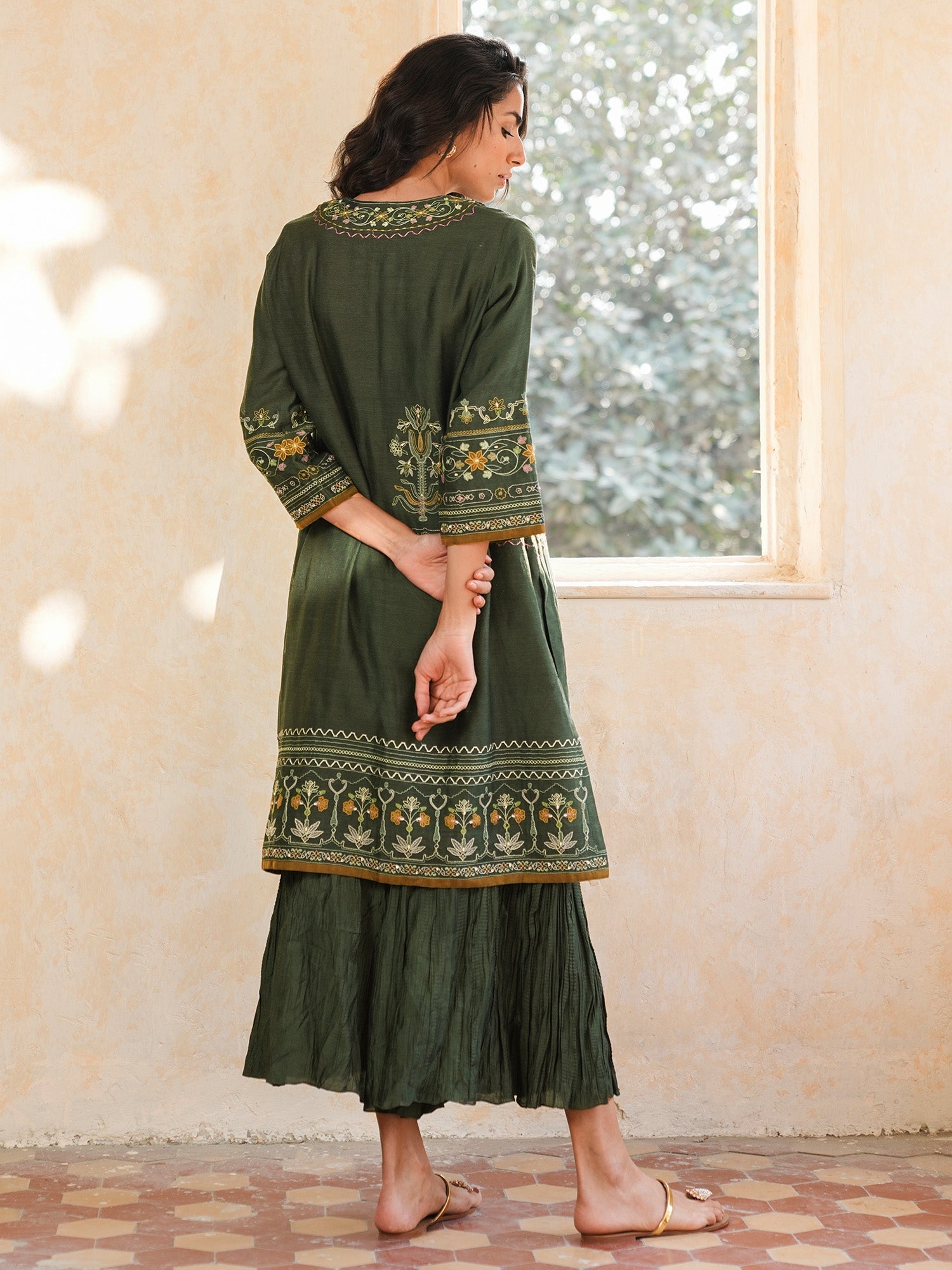 SKINNY MALTA & CRUSHED IZAAR