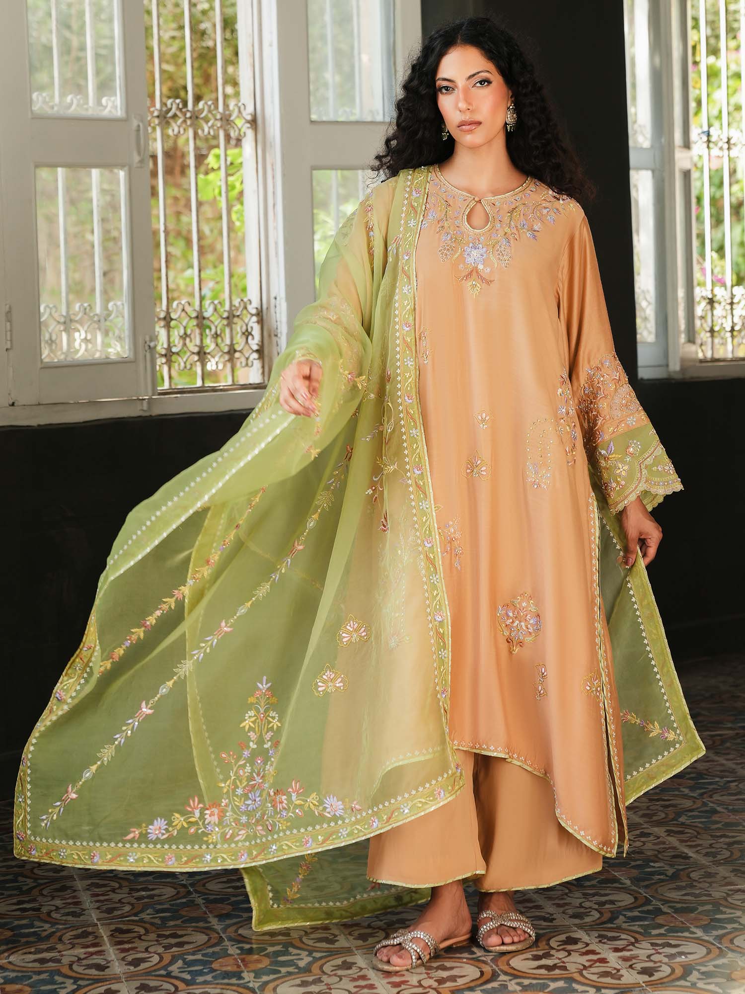MALTA, IZAAR & DUPATTA