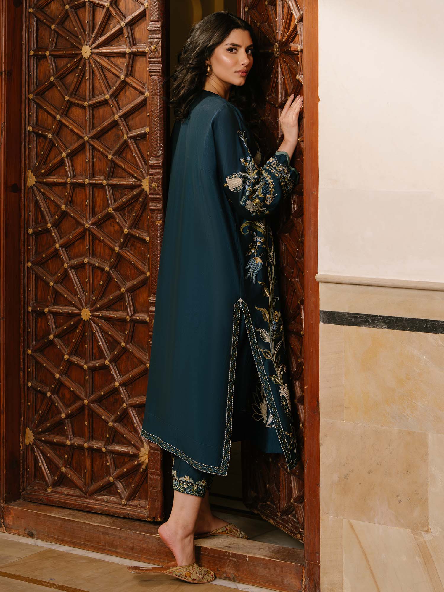 RAYA & SKINNY SHALWAR