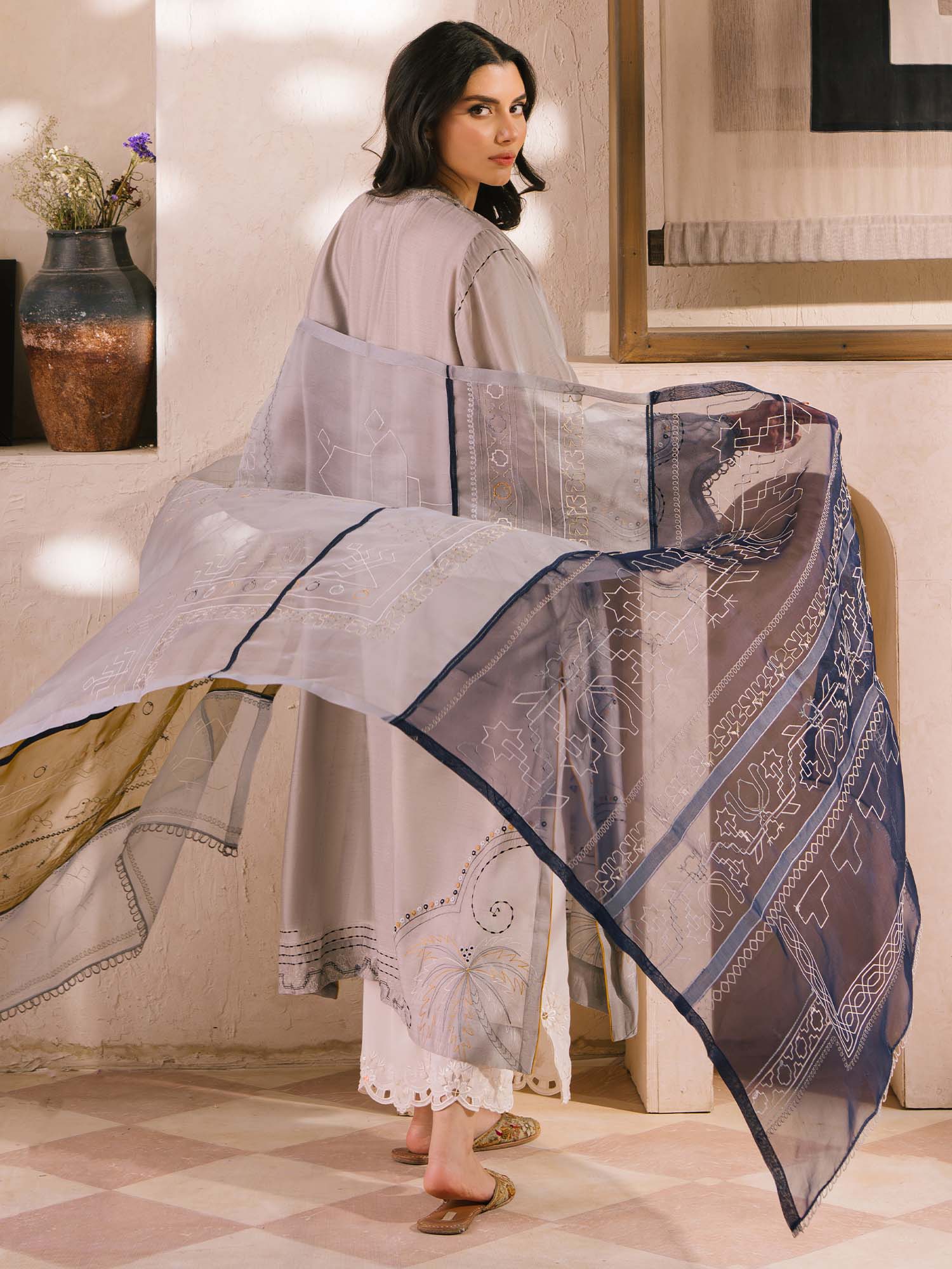 MALTA & DUPATTA
