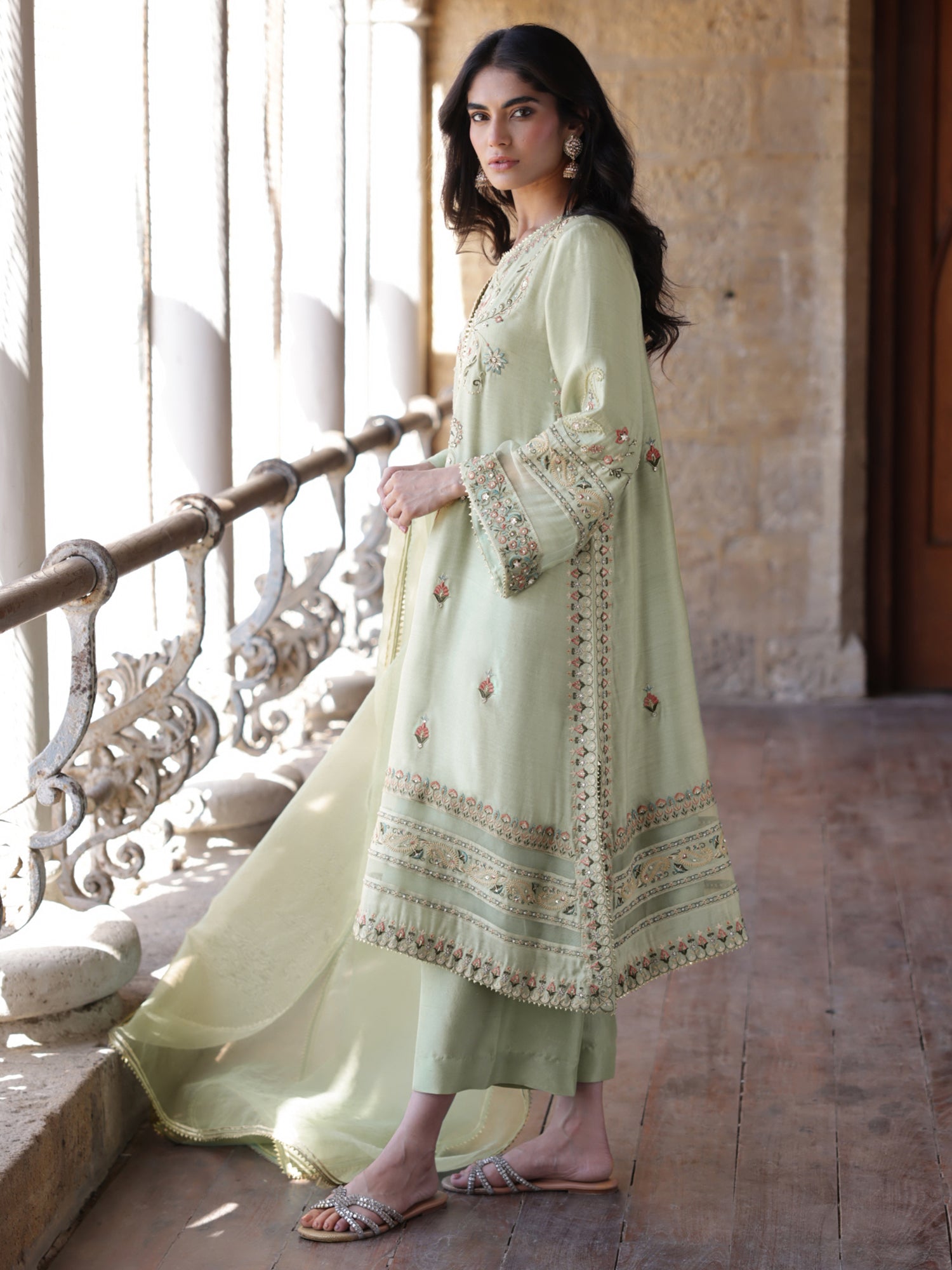 SICILY, IZAAR & DUPATTA