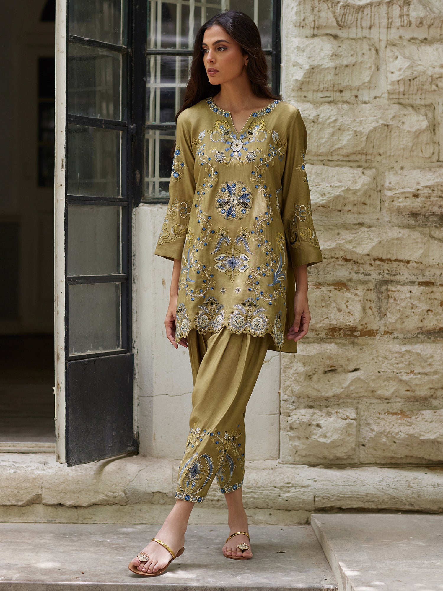 ALISHA & SKINNY SHALWAR
