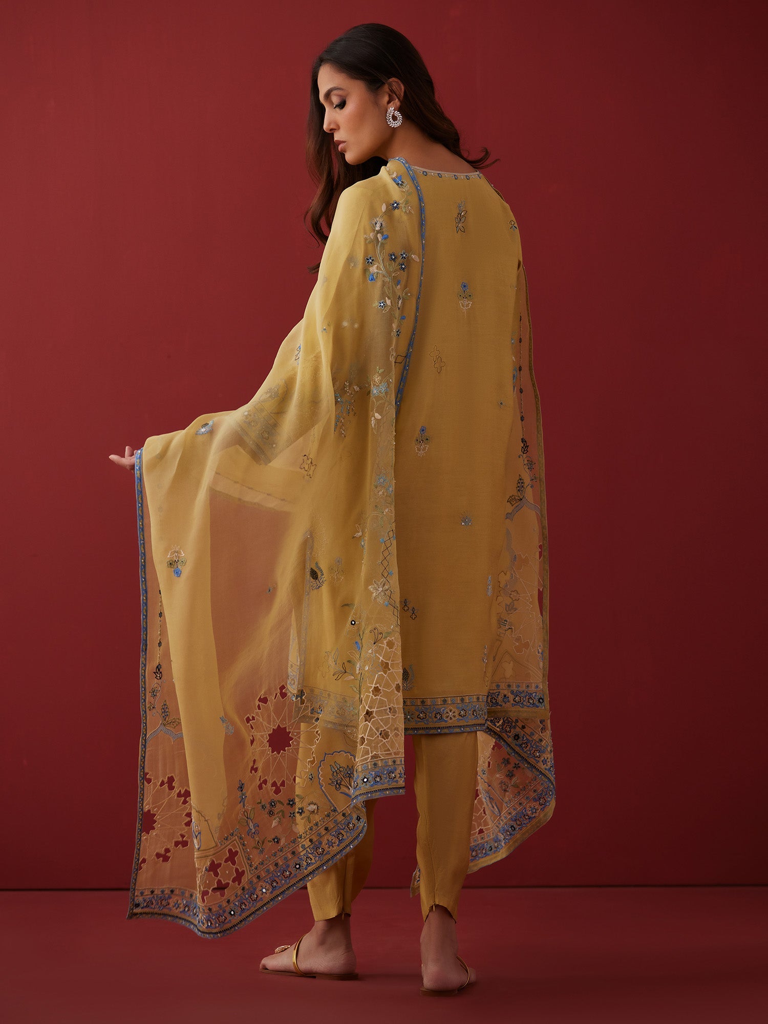 RAYA, SKINNY SHALWAR & DUPATTA