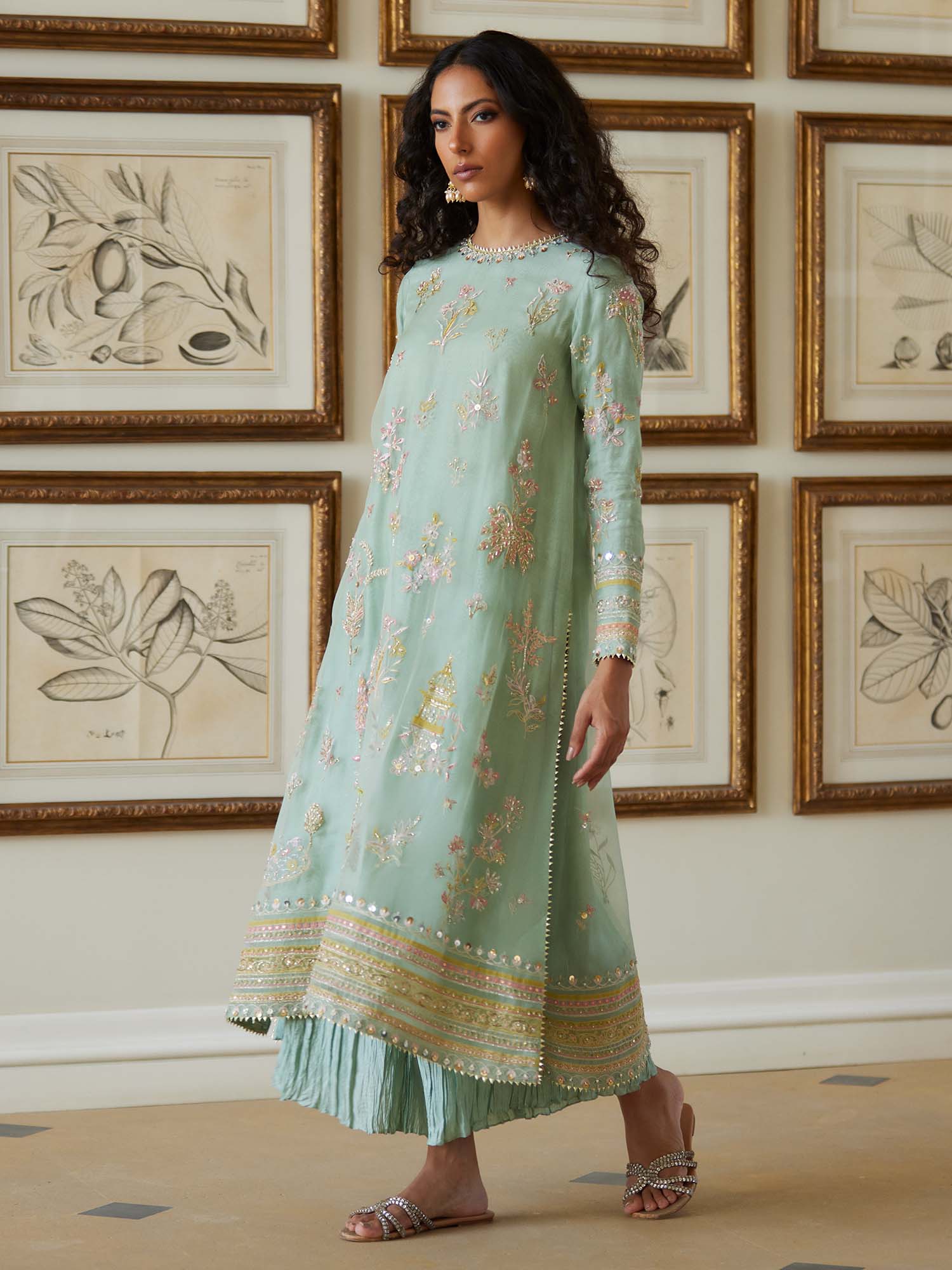 AATH KALI & CRUSHED IZAAR