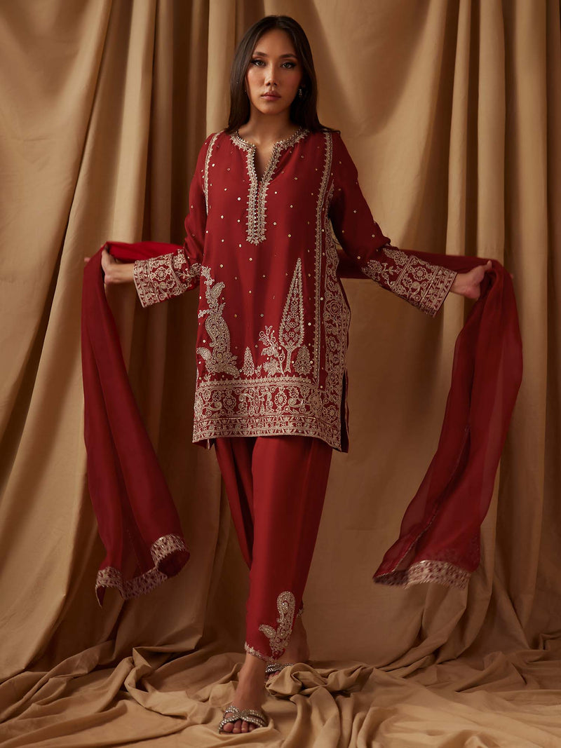 ALISHA, SKINNY SHALWAR & DUPATTA