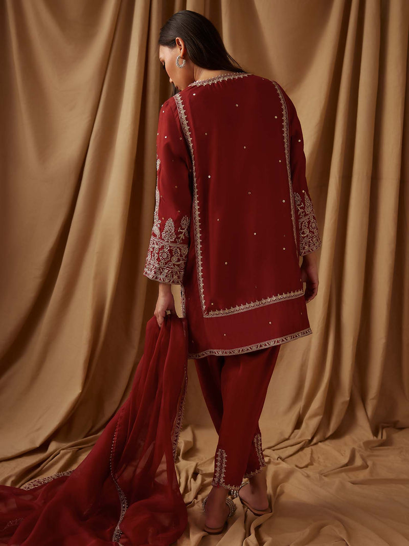 ALISHA, SKINNY SHALWAR & DUPATTA