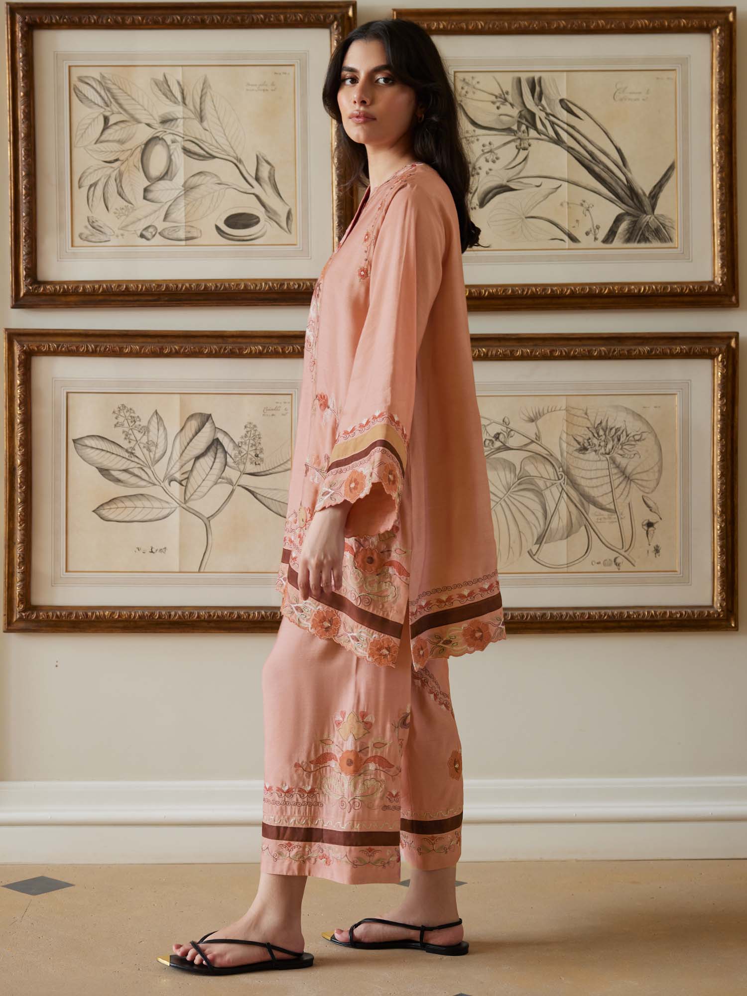 SHORT SICILY & IZAAR