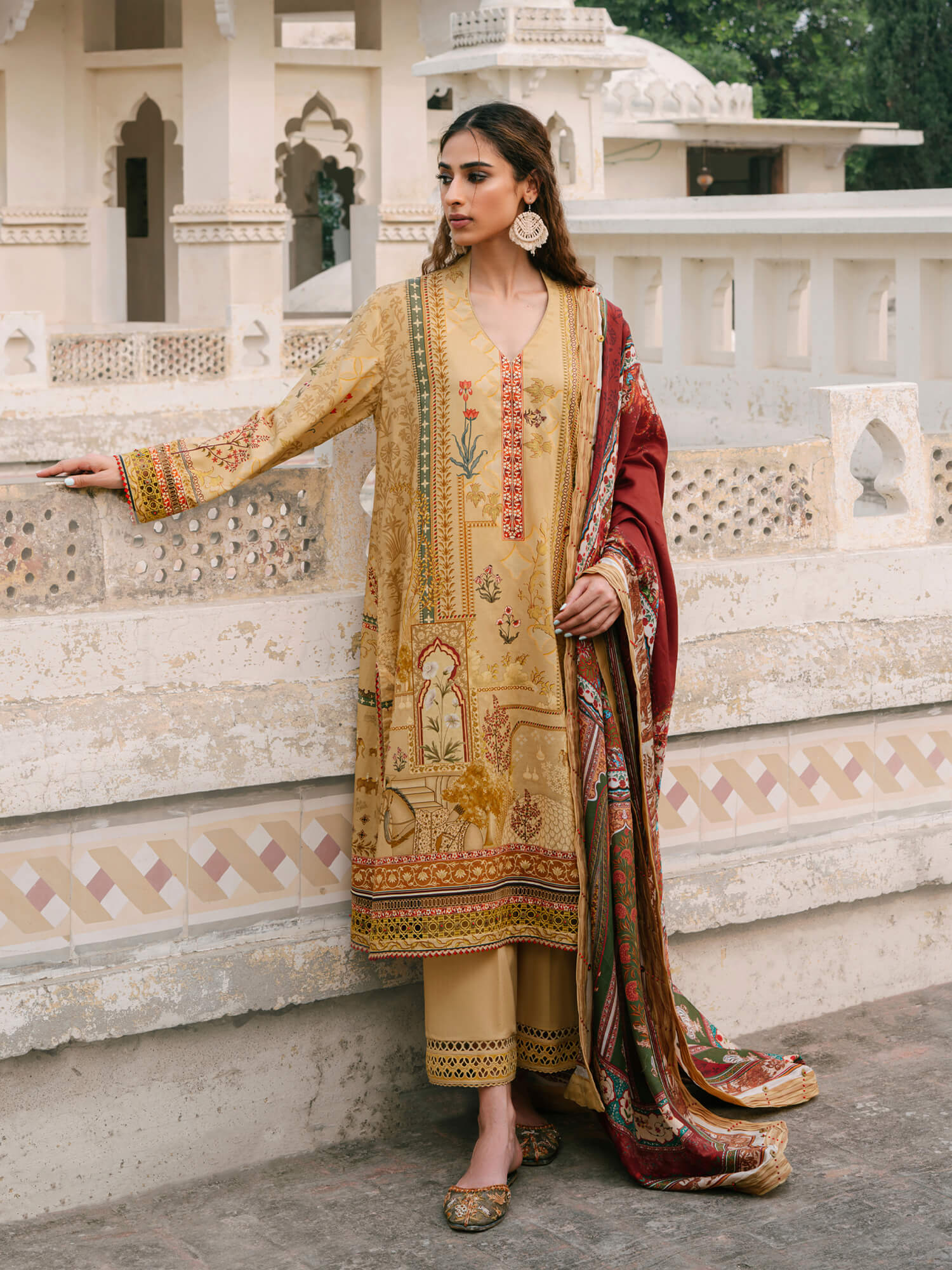UNSTITCHED - Misha Lakhani