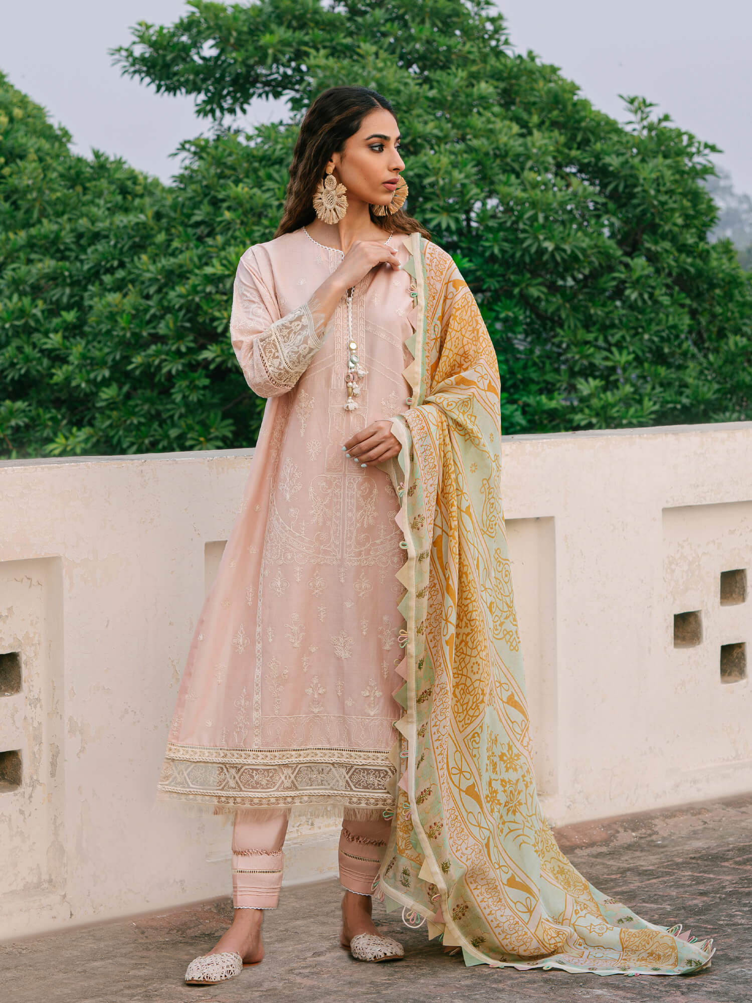 UNSTITCHED-Misha Lakhani