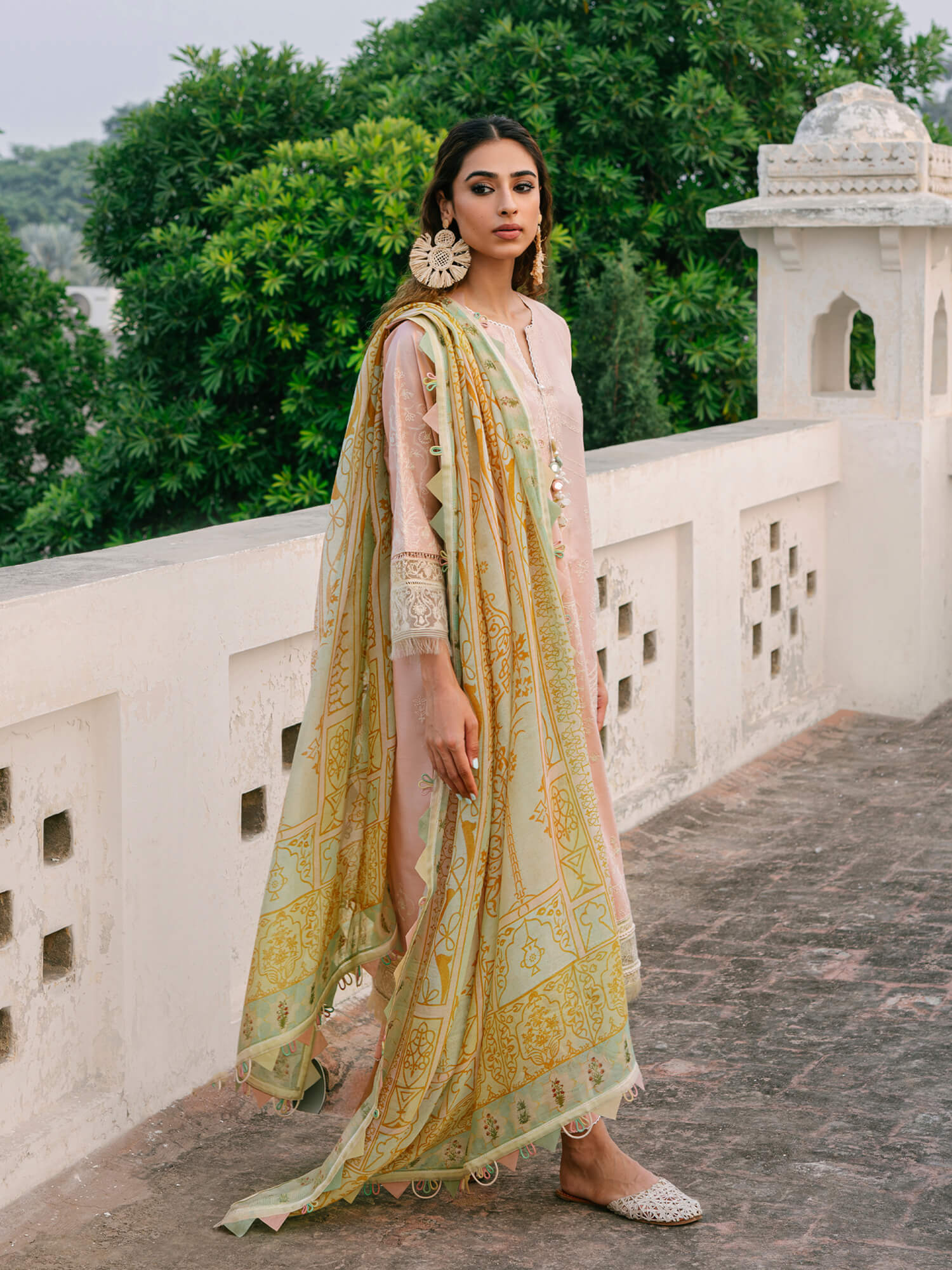 UNSTITCHED-Misha Lakhani