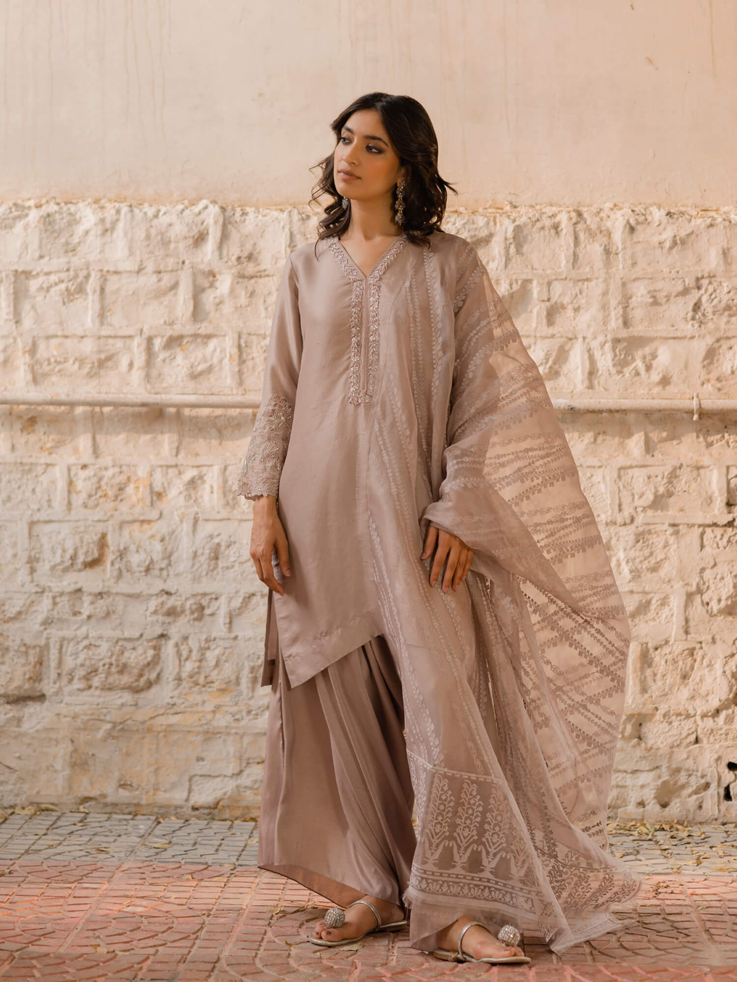 ALISHA KURTA W/ LOOSE PANT & DUPATTA - Misha Lakhani