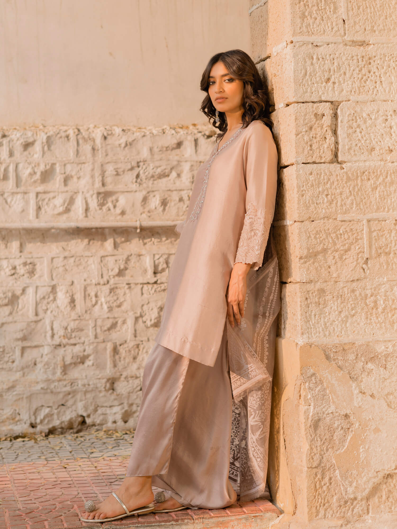 ALISHA KURTA W/ LOOSE PANT & DUPATTA - Misha Lakhani