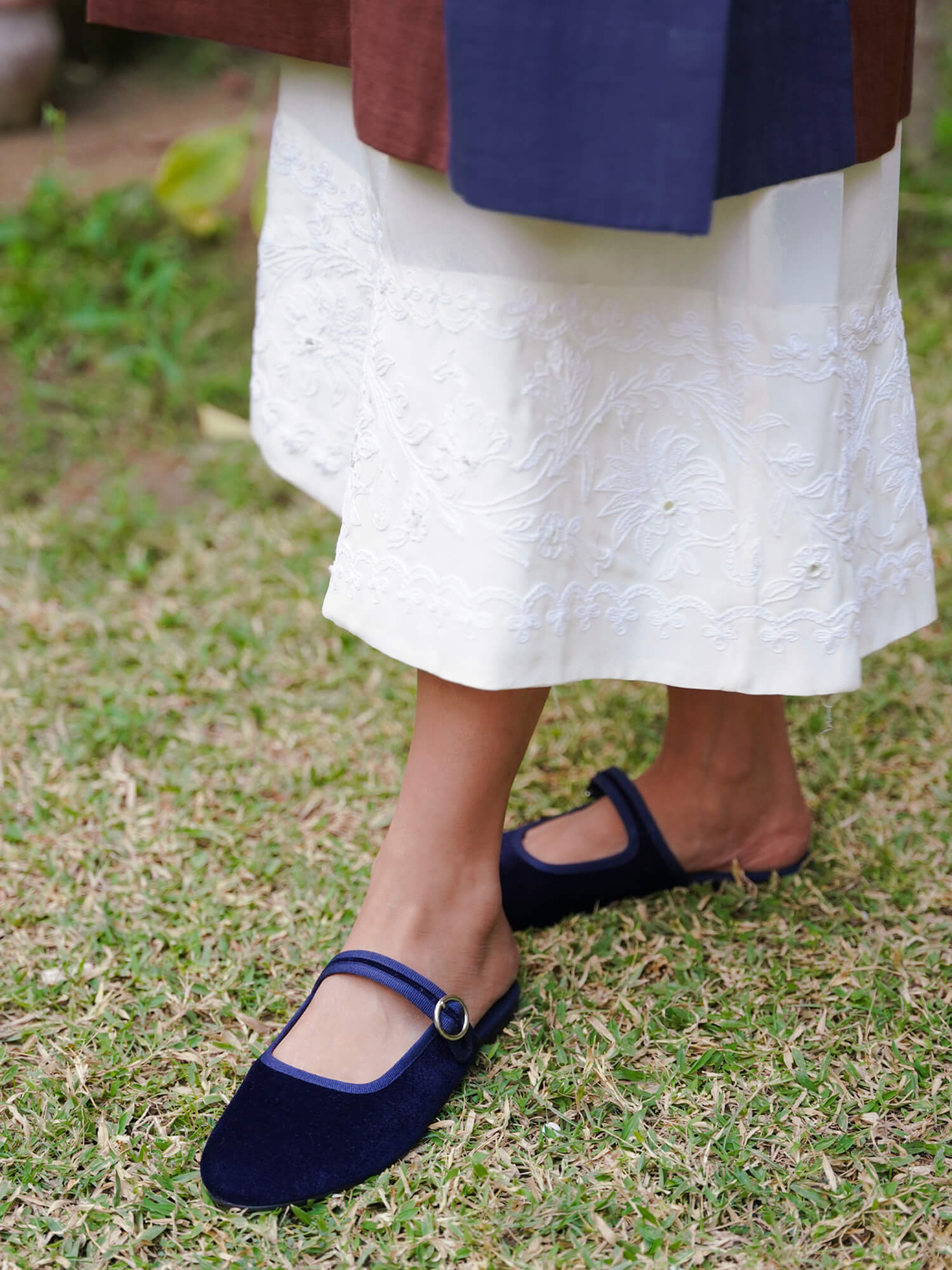 BALLERINA FLATS - Misha Lakhani