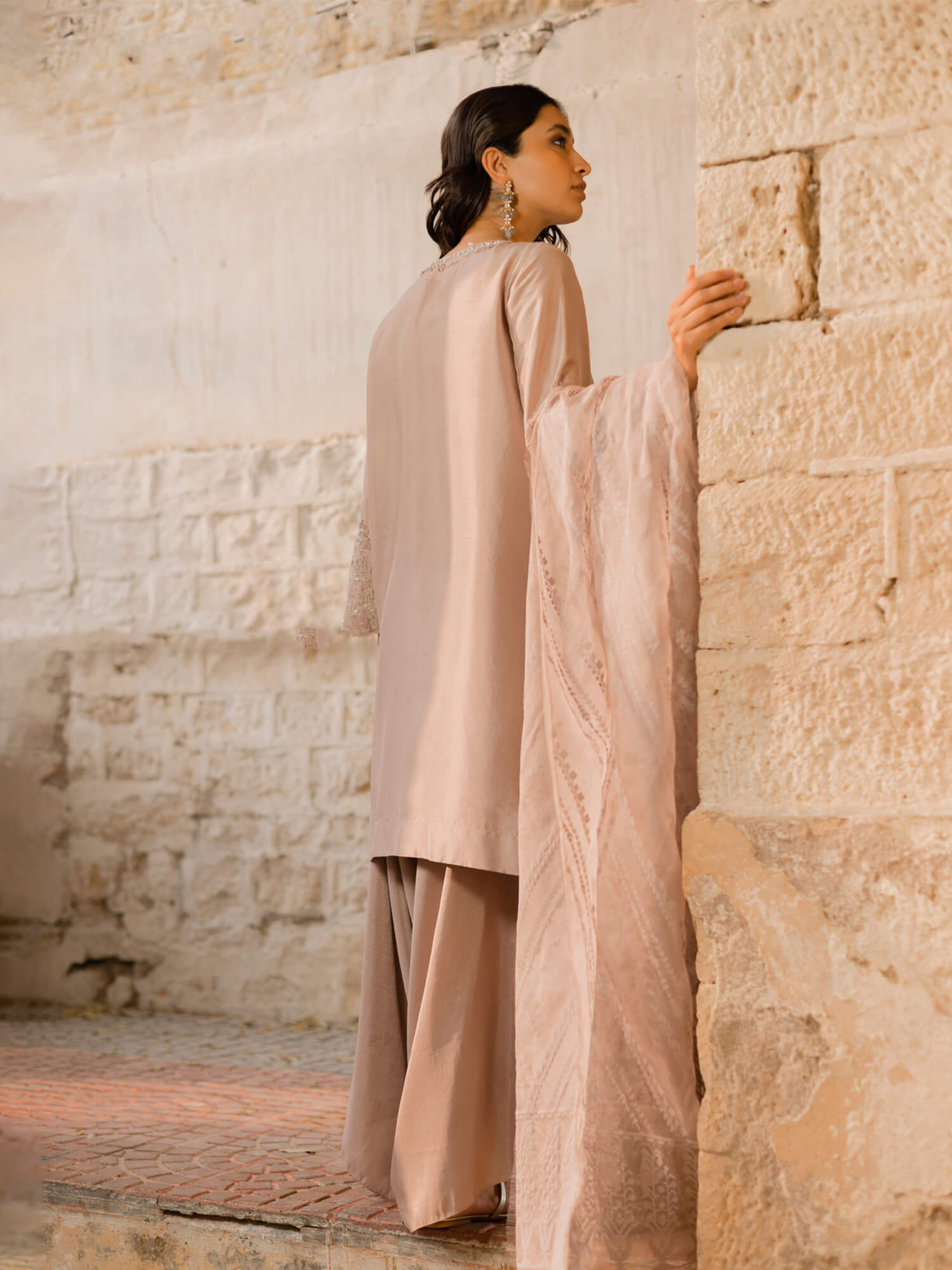 ALISHA KURTA W/ LOOSE PANT & DUPATTA - Misha Lakhani