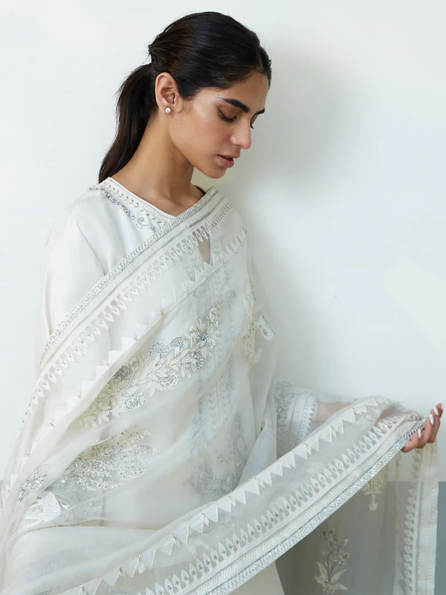 SICILY, IZAAR & DUPATTA