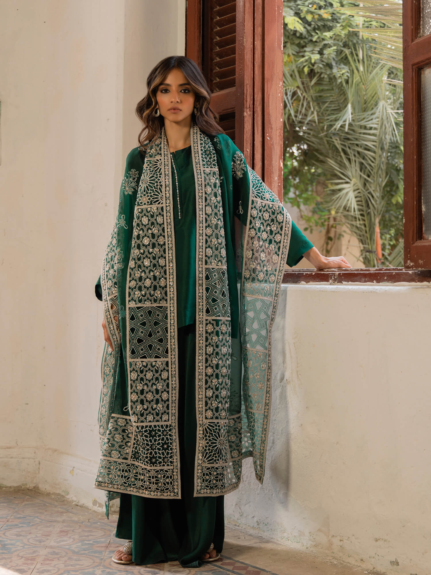 ALISHA KURTI W/ LOOSE PANT & DUPATTA - Misha Lakhani