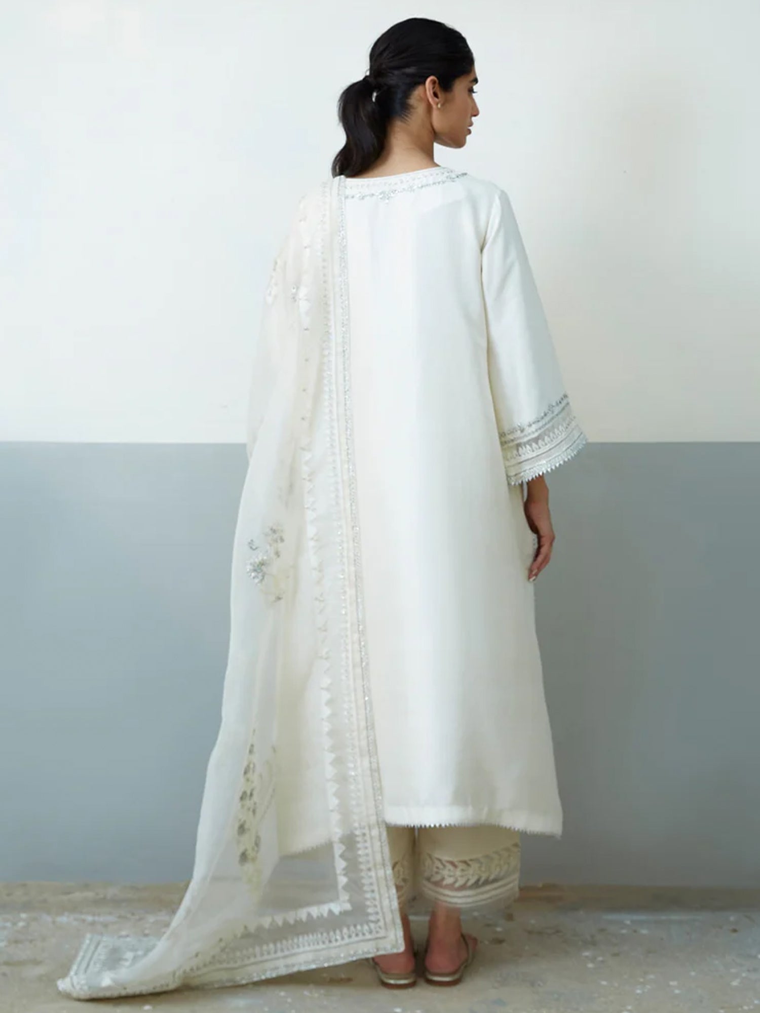 SICILY, IZAAR & DUPATTA