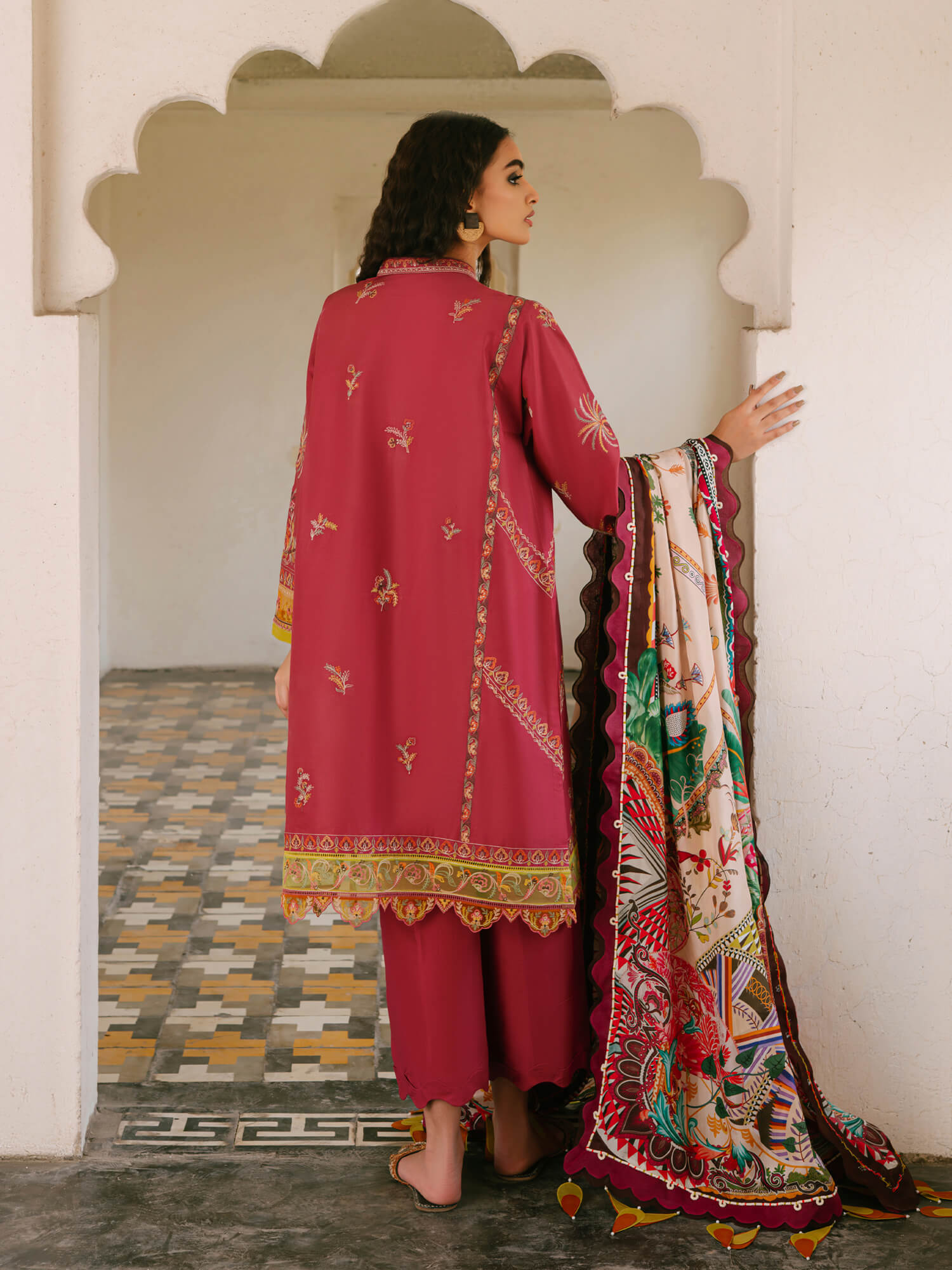 UNSTITCHED - Misha Lakhani 
