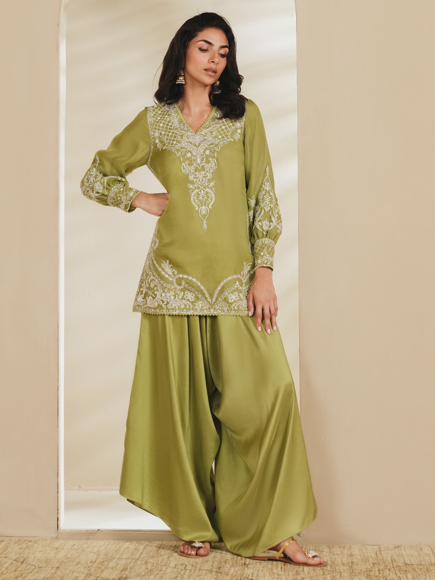 Victorian Sleeves Tunic & Pants