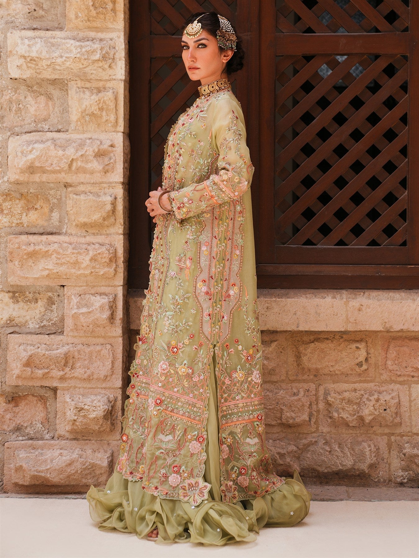 BORGIA, BLOUSE & SWIRLY LEHENGA