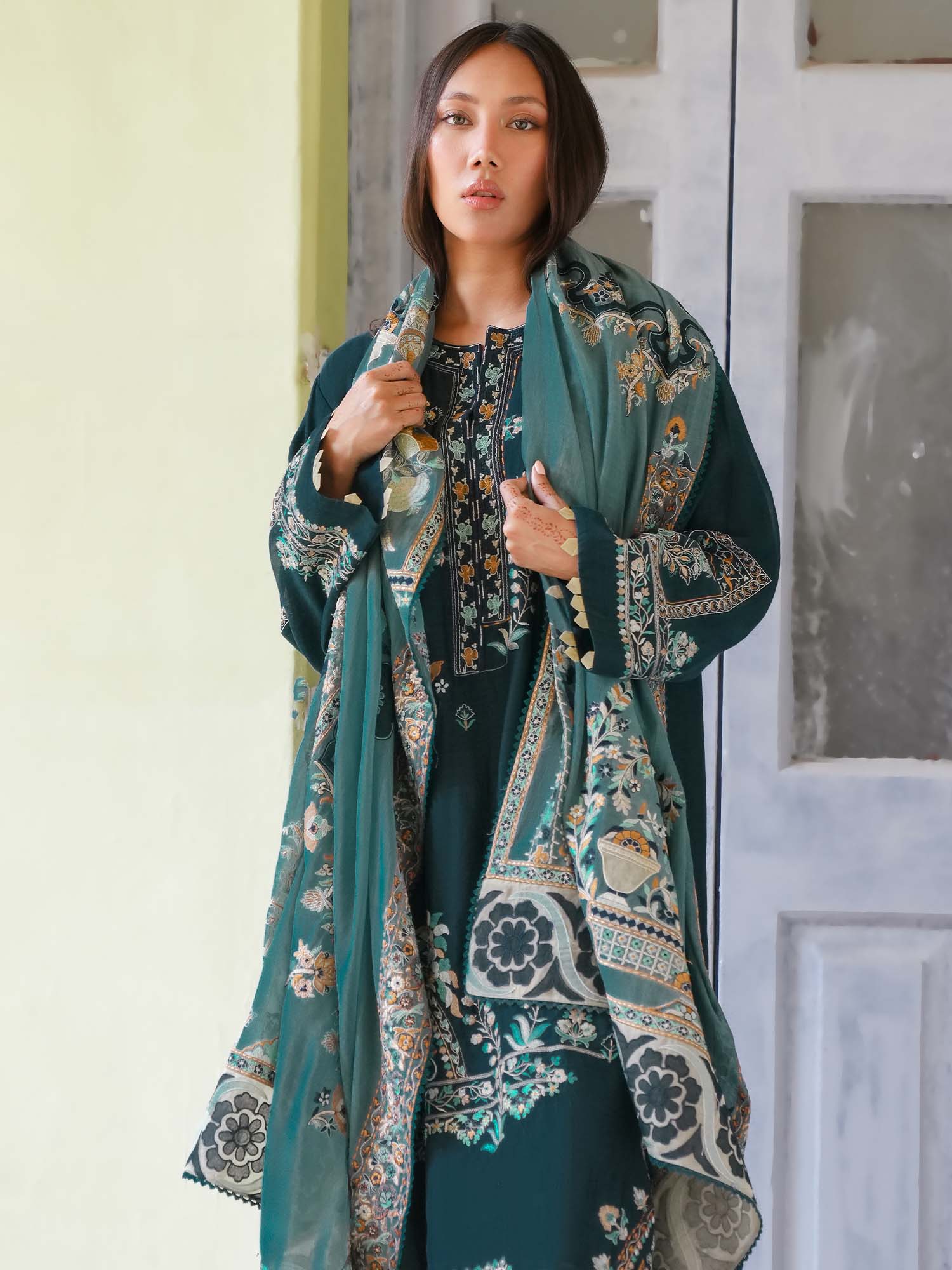 MALTA & DUPATTA