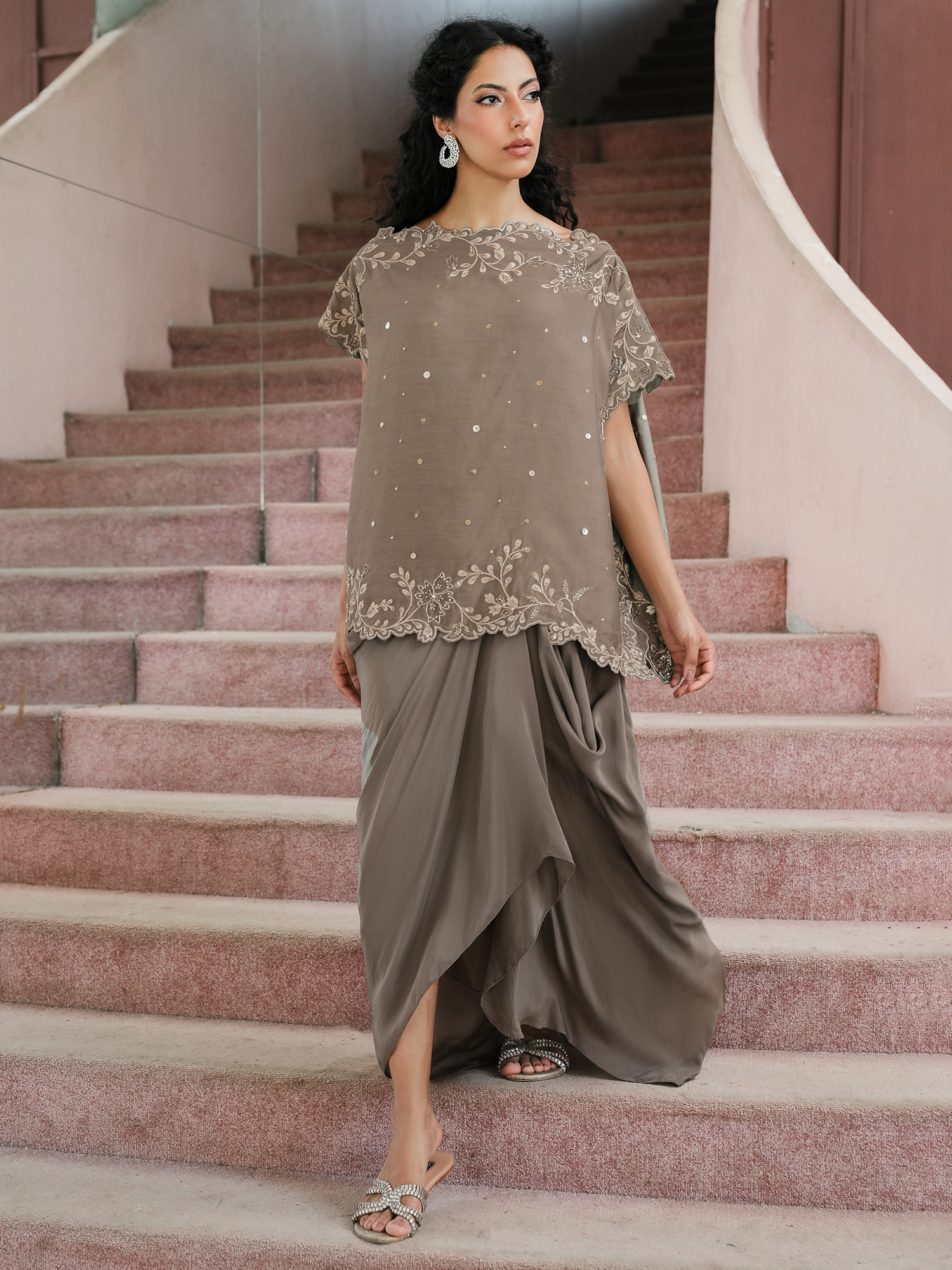 OFF SHOULDER & SKIRT