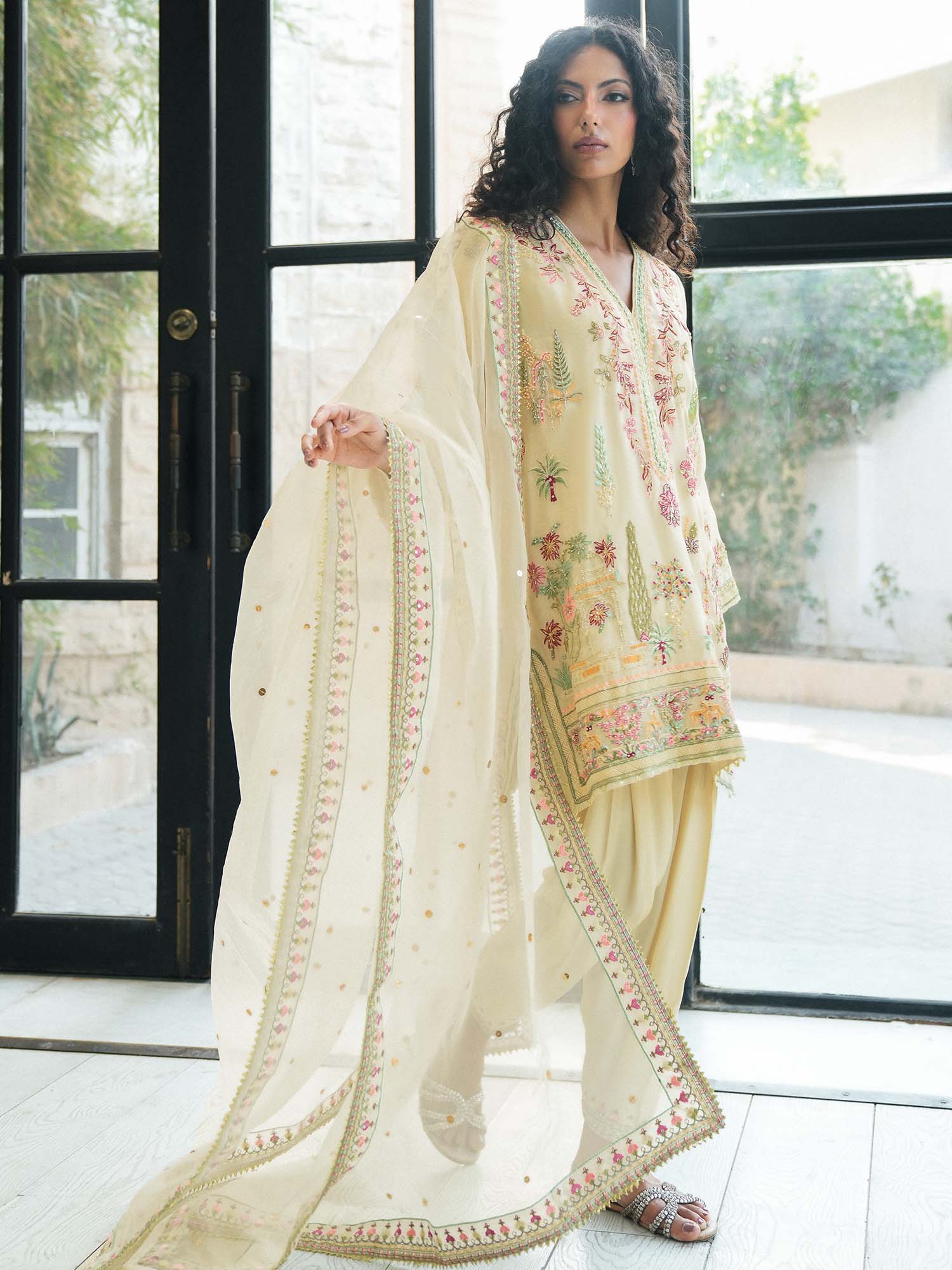 ALISHA, SKINNY SHALWAR & DUPATTA