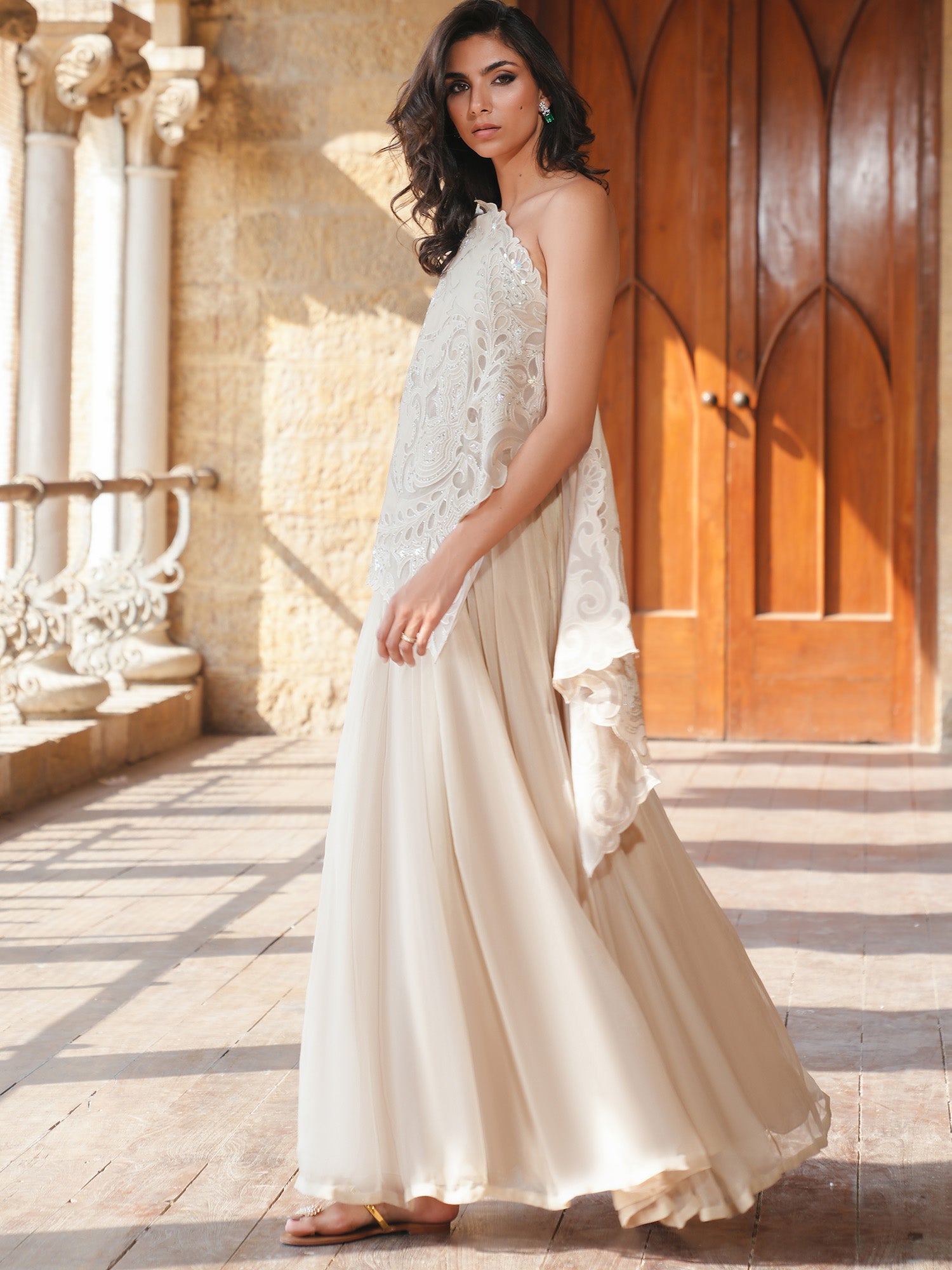 WRAP STOLE & LEHENGA