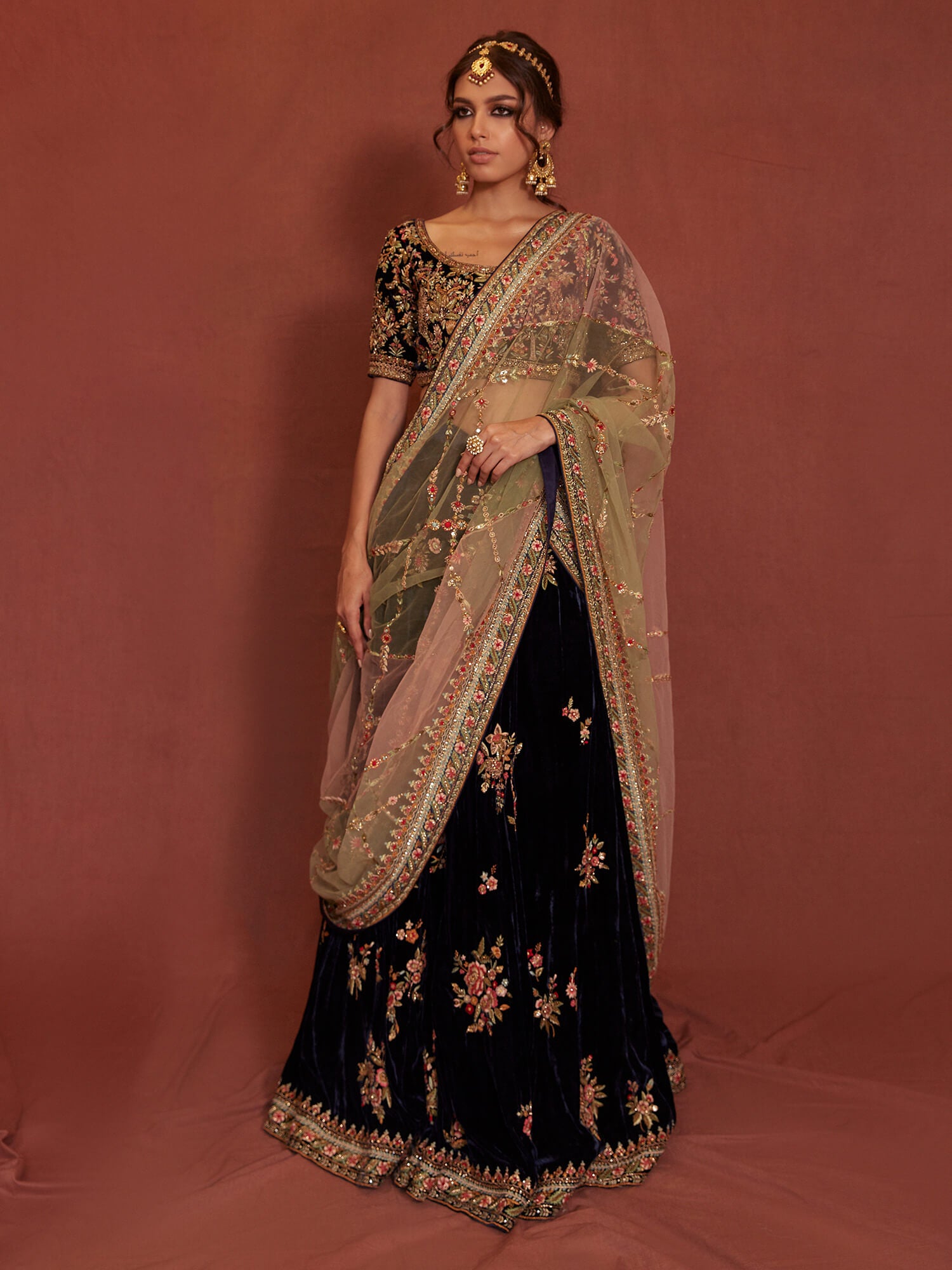 BLOUSE, LEHENGA & DUPATTA