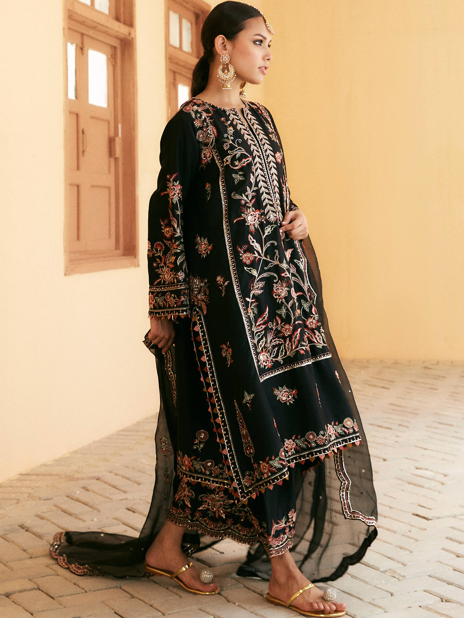 SICILY, IZAAR & DUPATTA