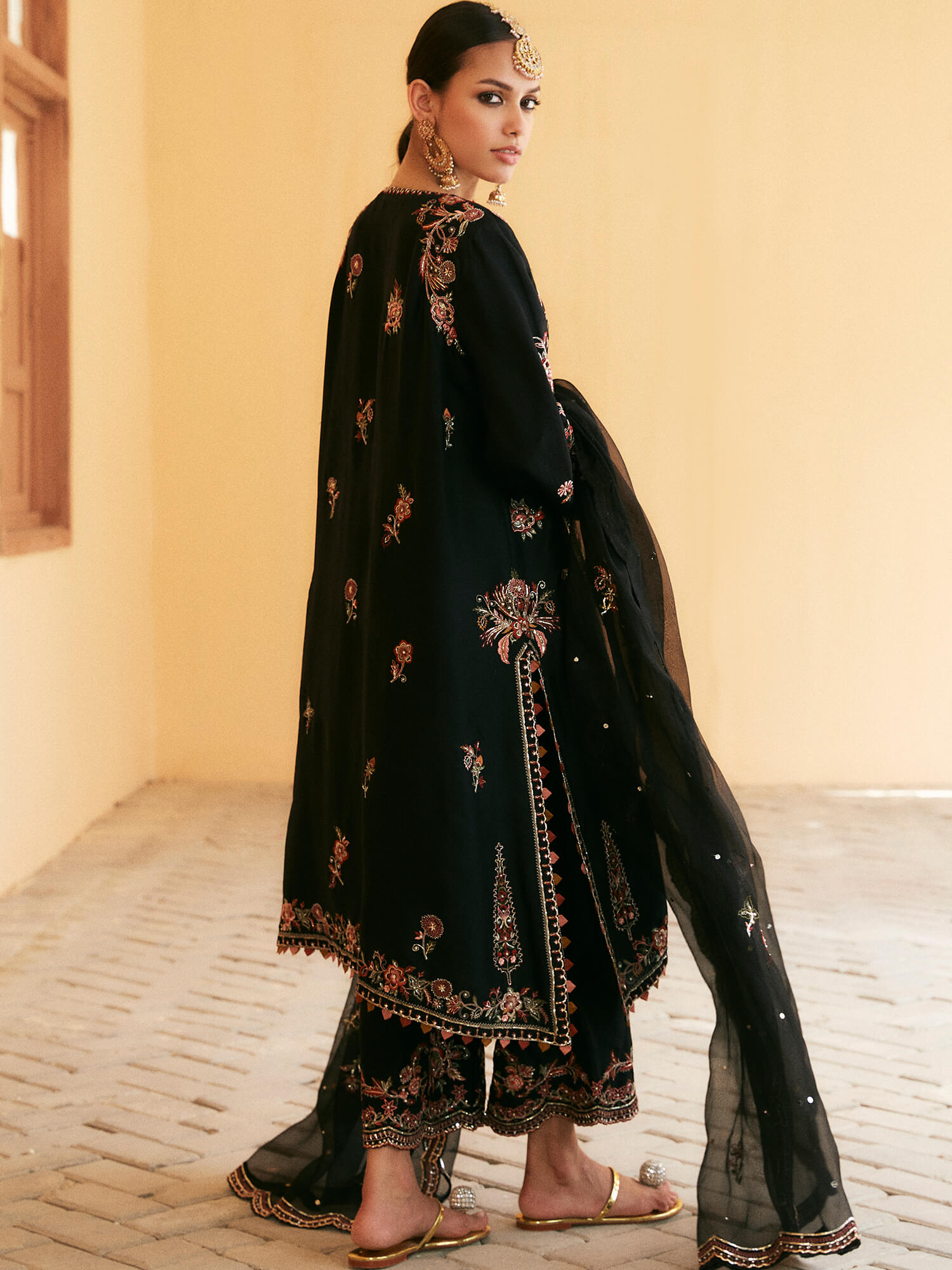 SICILY, IZAAR & DUPATTA