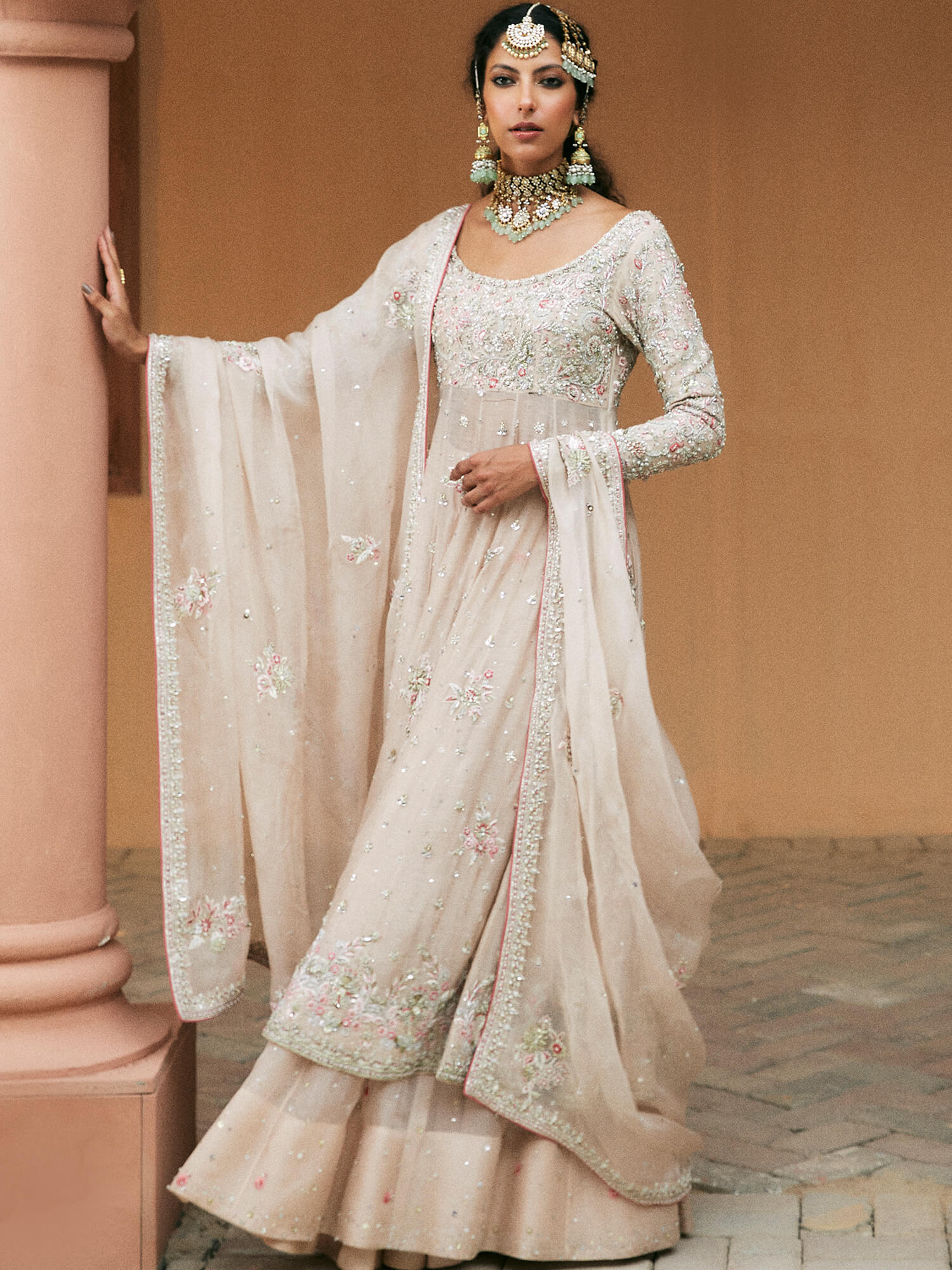 PESHWAS, LEHENGA & DUPATTA