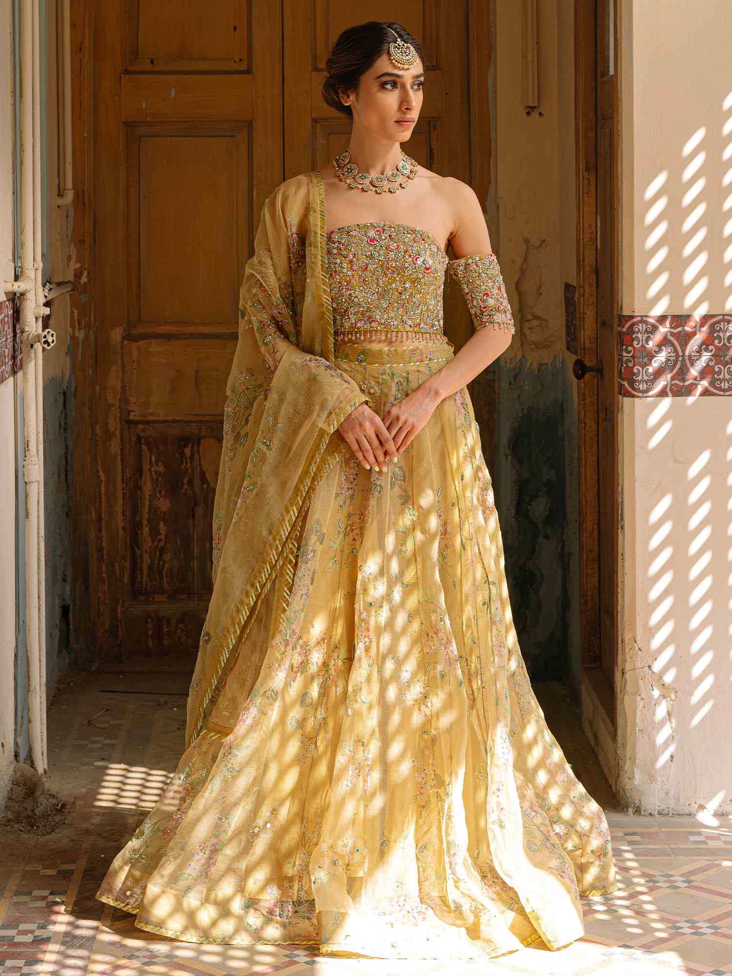 BLOUSE, LEHENGA & DUPATTA