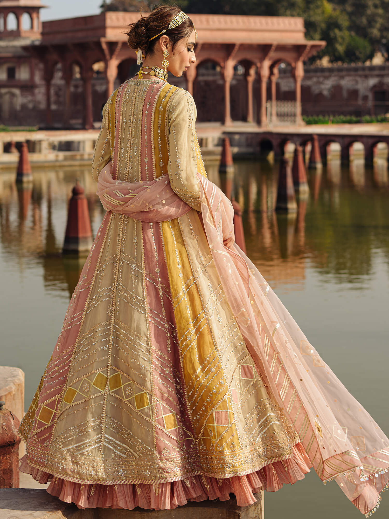 KALIDAR, BLOUSE, CRUSHED GHAGRA & DUPATTA