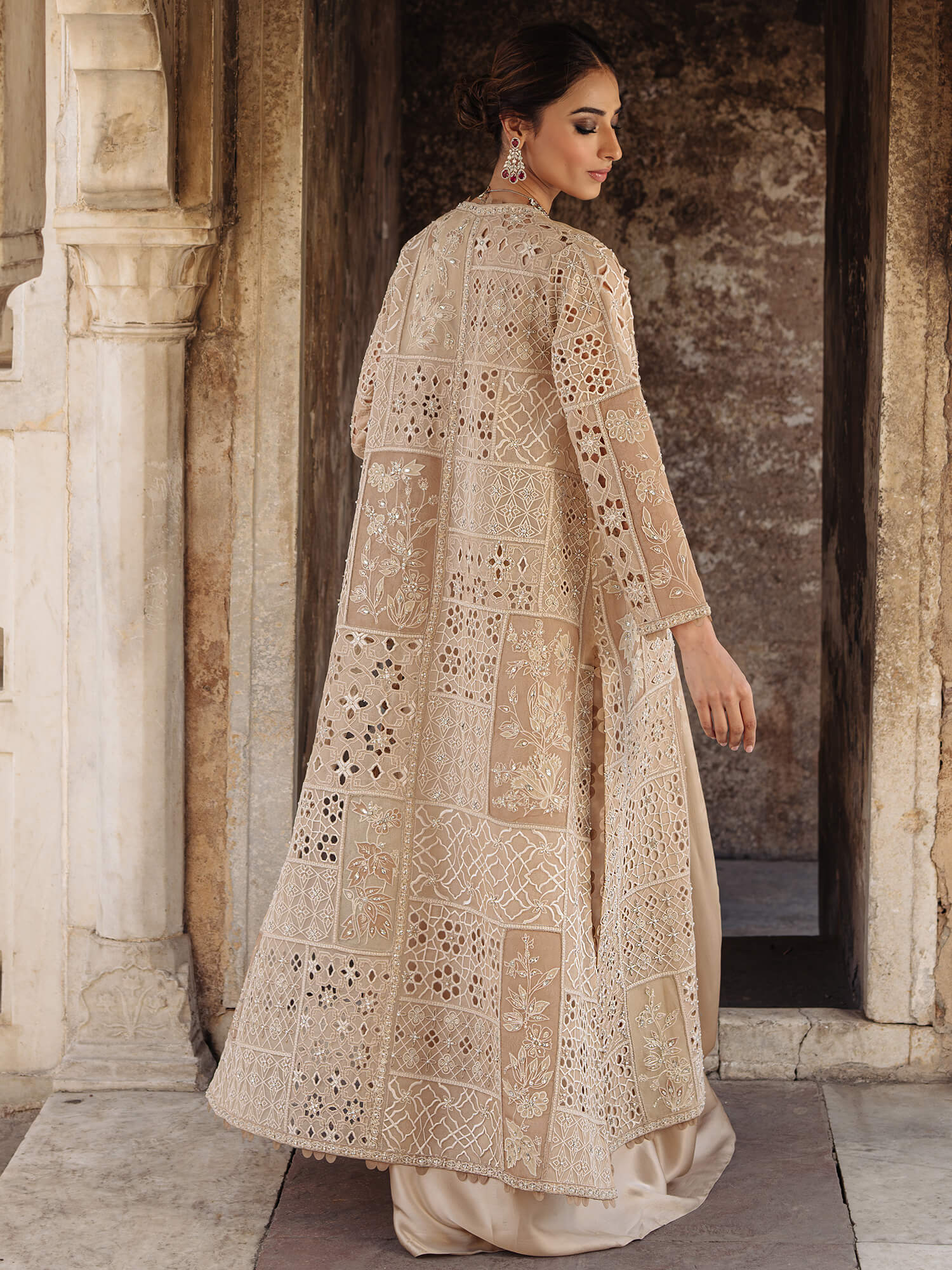 BORGIA COAT, BLOUSE & NIKHAR SARI