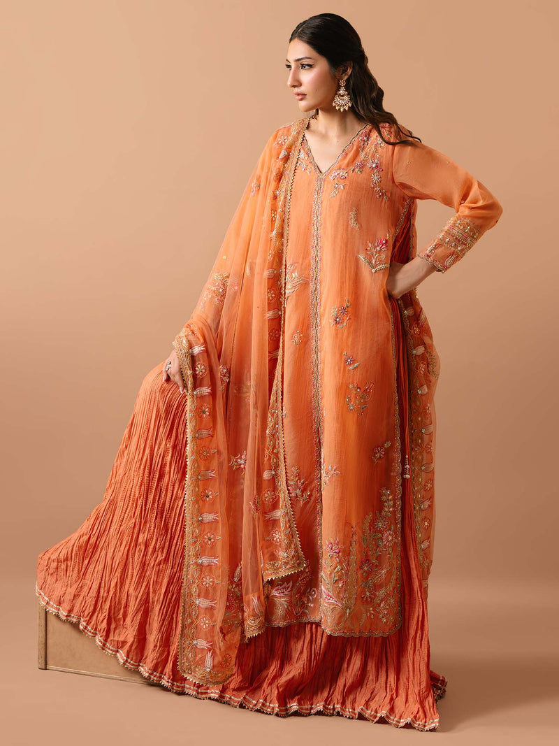SIDE SLIT, CRUSHED INNER & DUPATTA