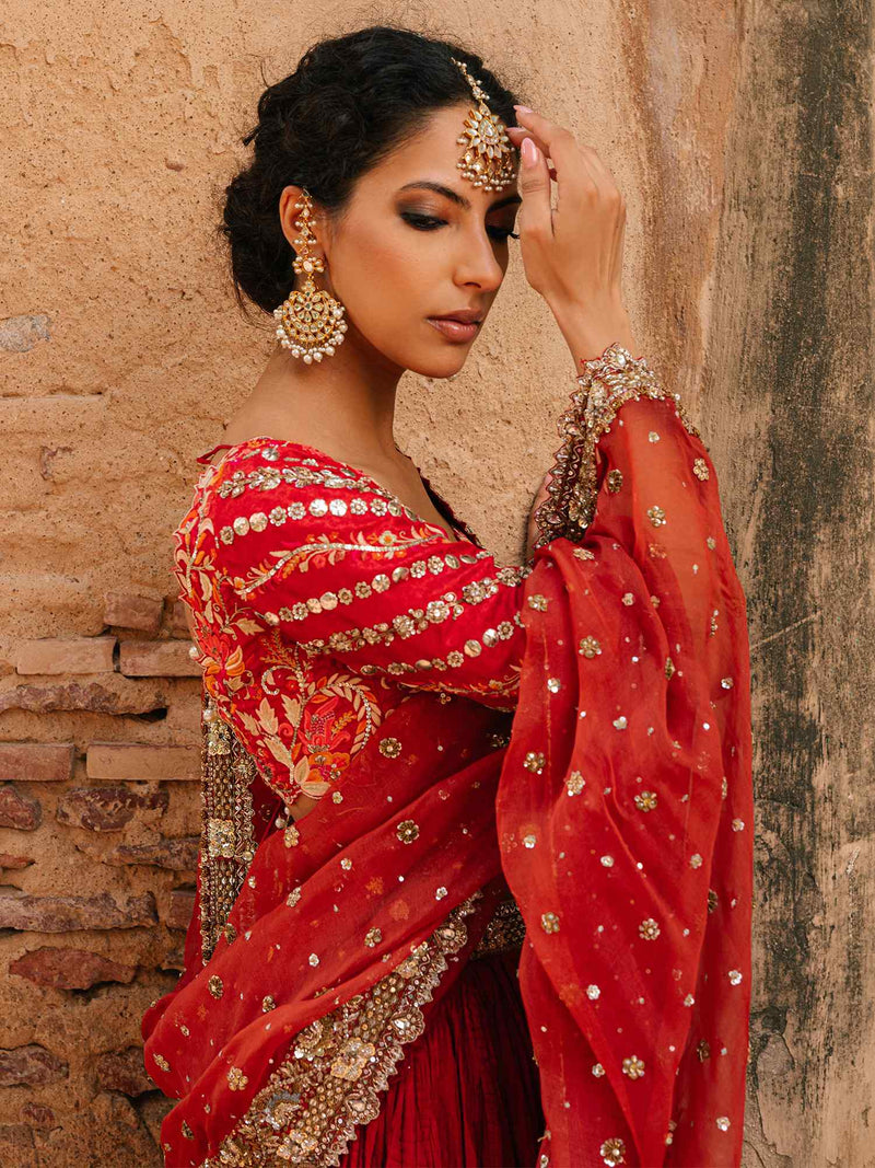 BLOUSE & LEHENGA