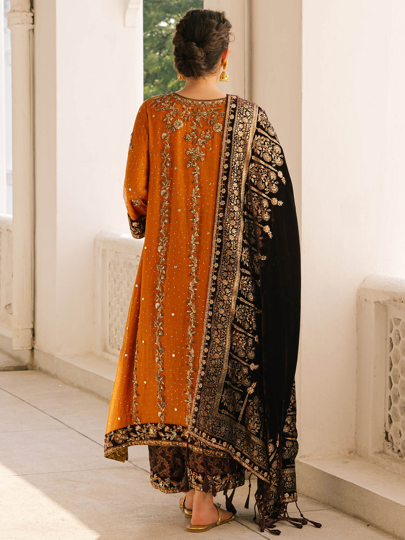 SICILY, IZAAR & SHAWL